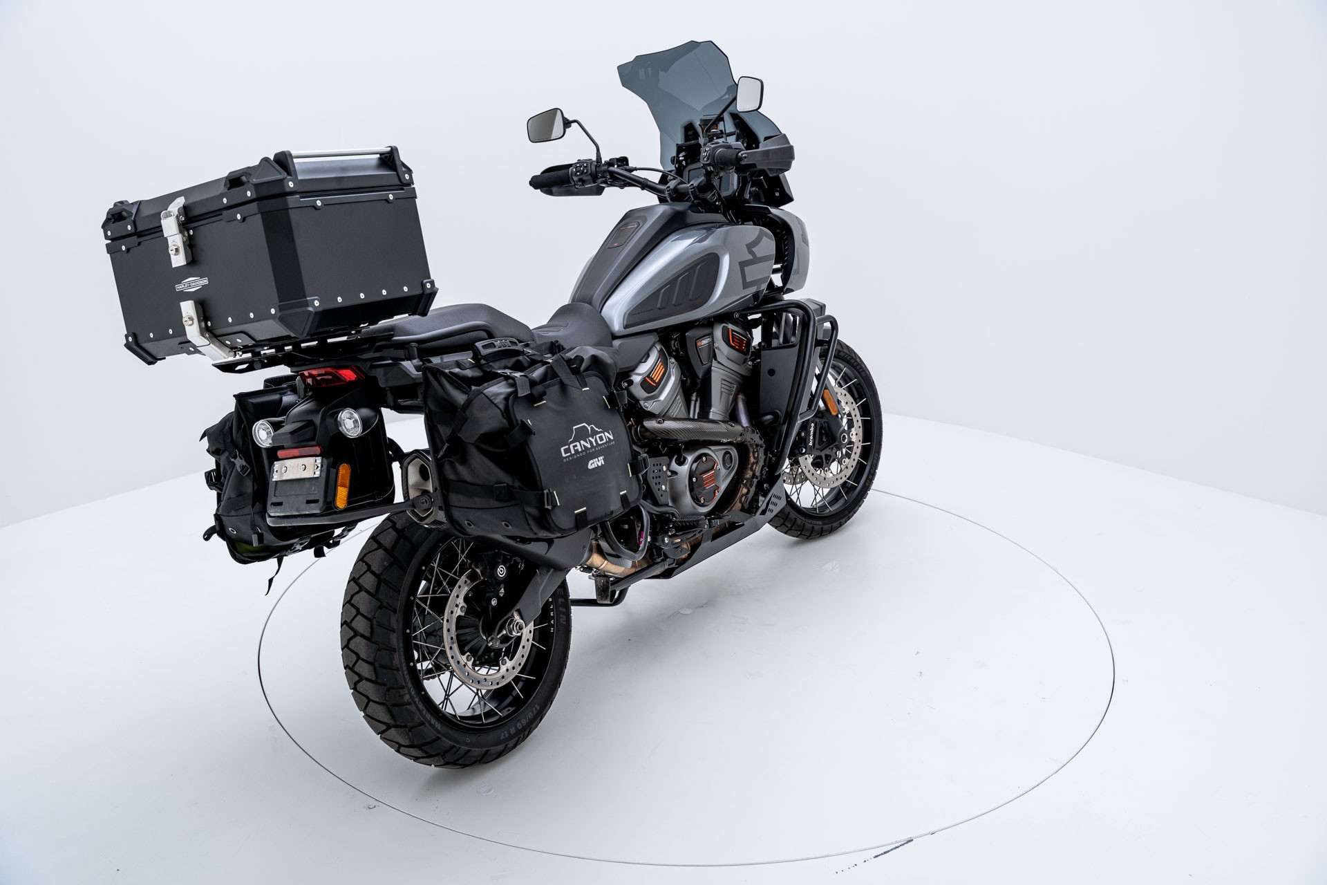 HARLEY-DAVIDSON RA Pan America 1250 Special-showroom-element-3