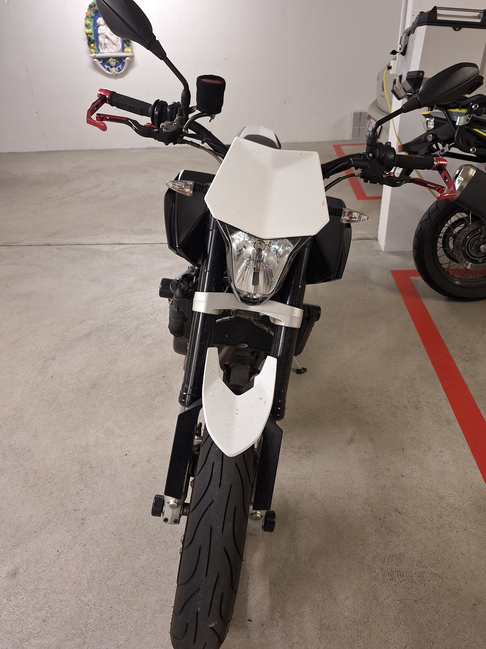HUSQVARNA Nuda 900 ABS