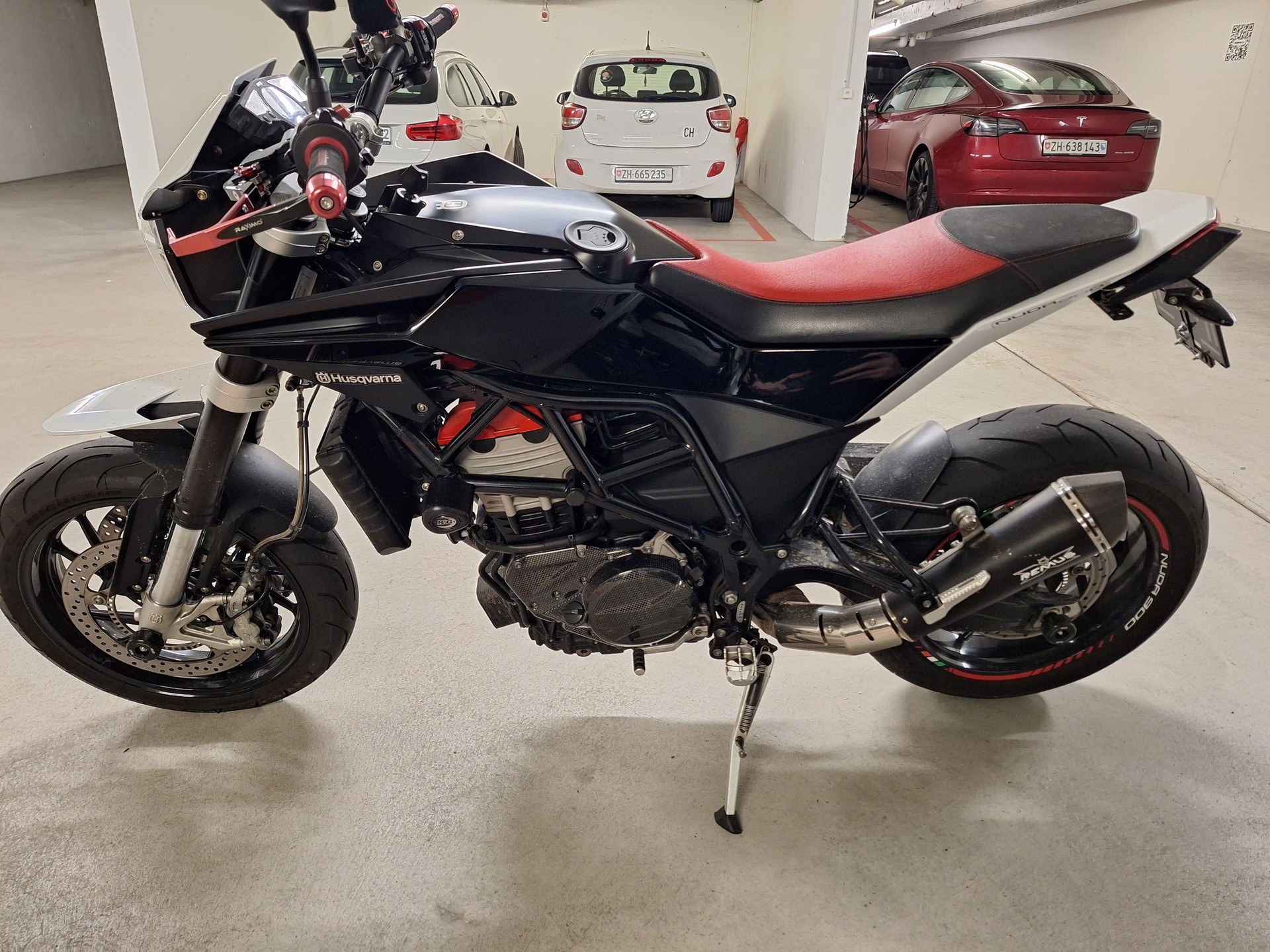 HUSQVARNA Nuda 900 ABS-image-1