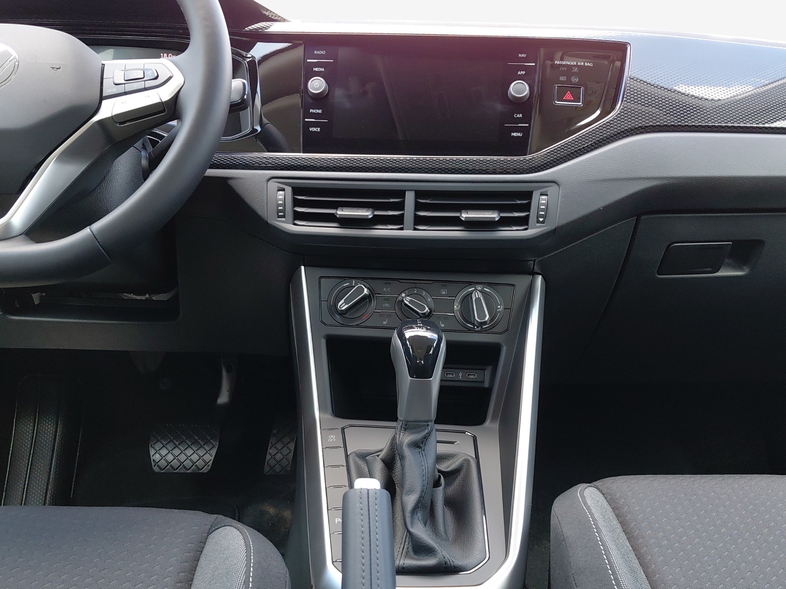 VW Polo 1.0 TSI Life DSG-image-10