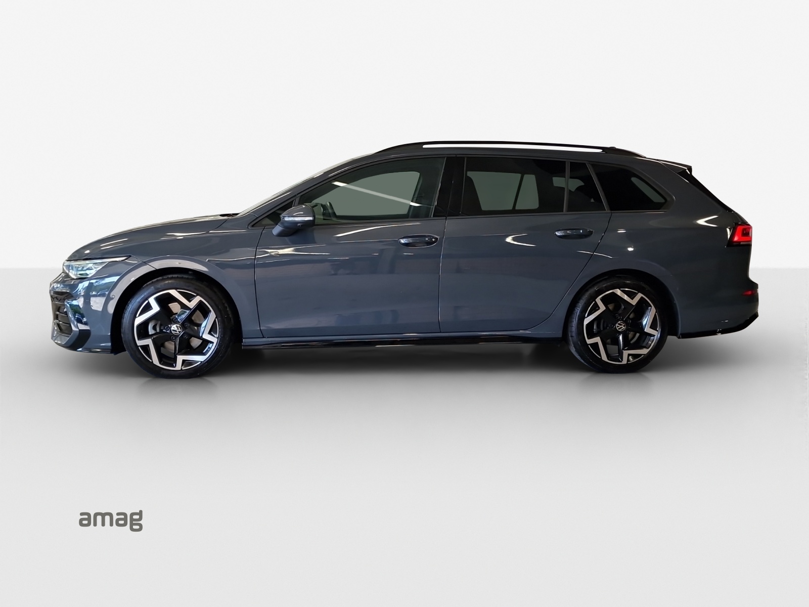 VW Golf Variant 2.0 TSI R-Line DSG 4 Motion-image-1