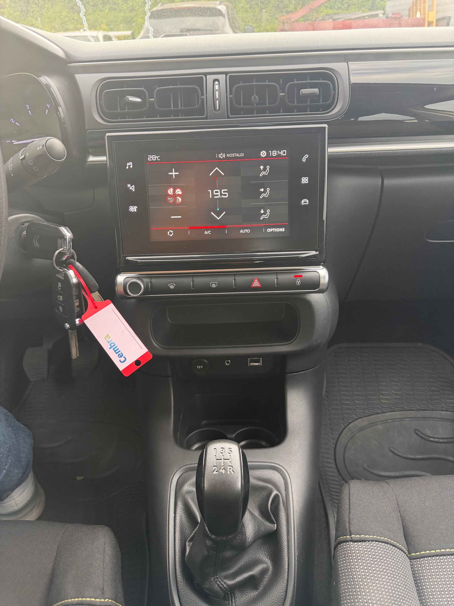 CITROEN C3 1.2i PureTech Feel-image-7