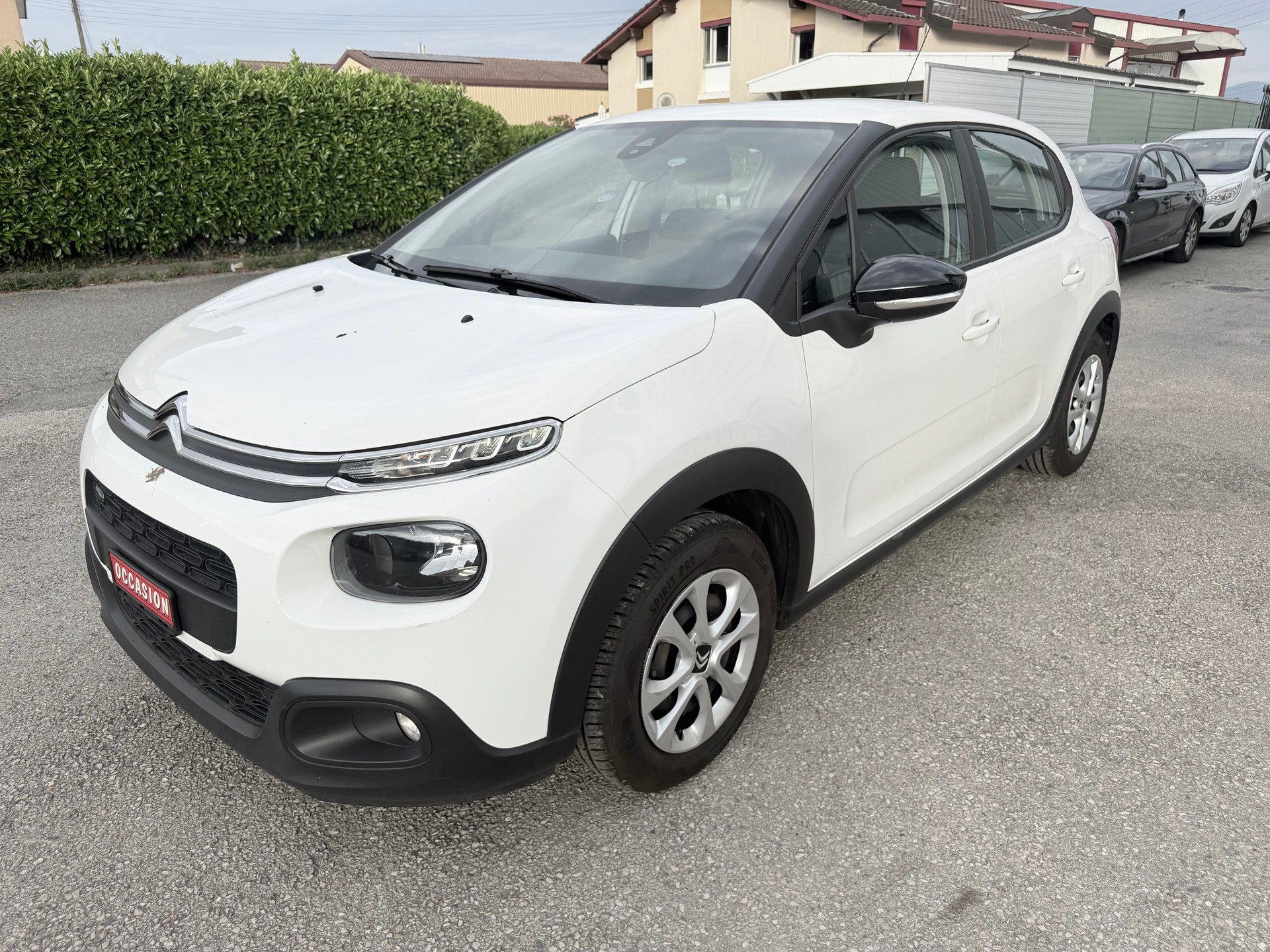 CITROEN C3 1.2i PureTech Feel-image-1