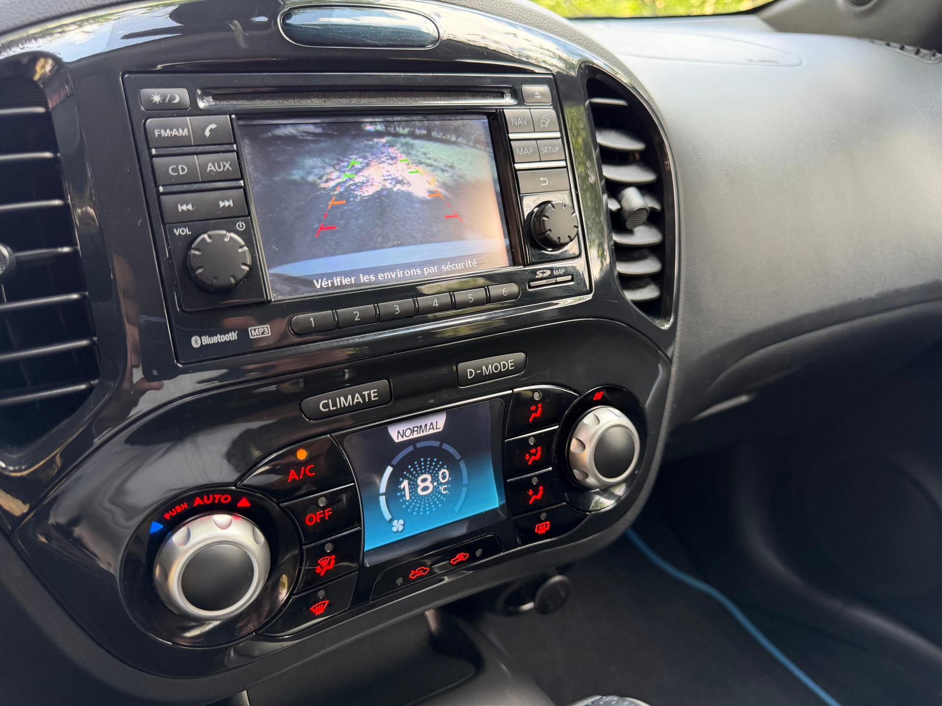 NISSAN Juke 1.6 DIG-T tekna 4x4 Xtronic M-CVT-image-16