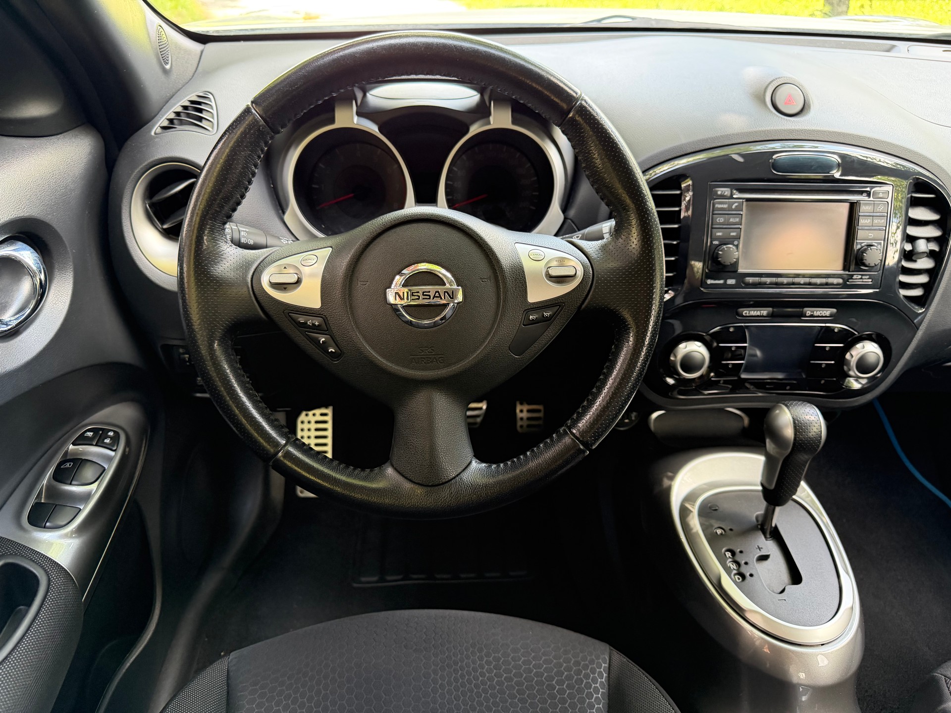NISSAN Juke 1.6 DIG-T tekna 4x4 Xtronic M-CVT-image-12