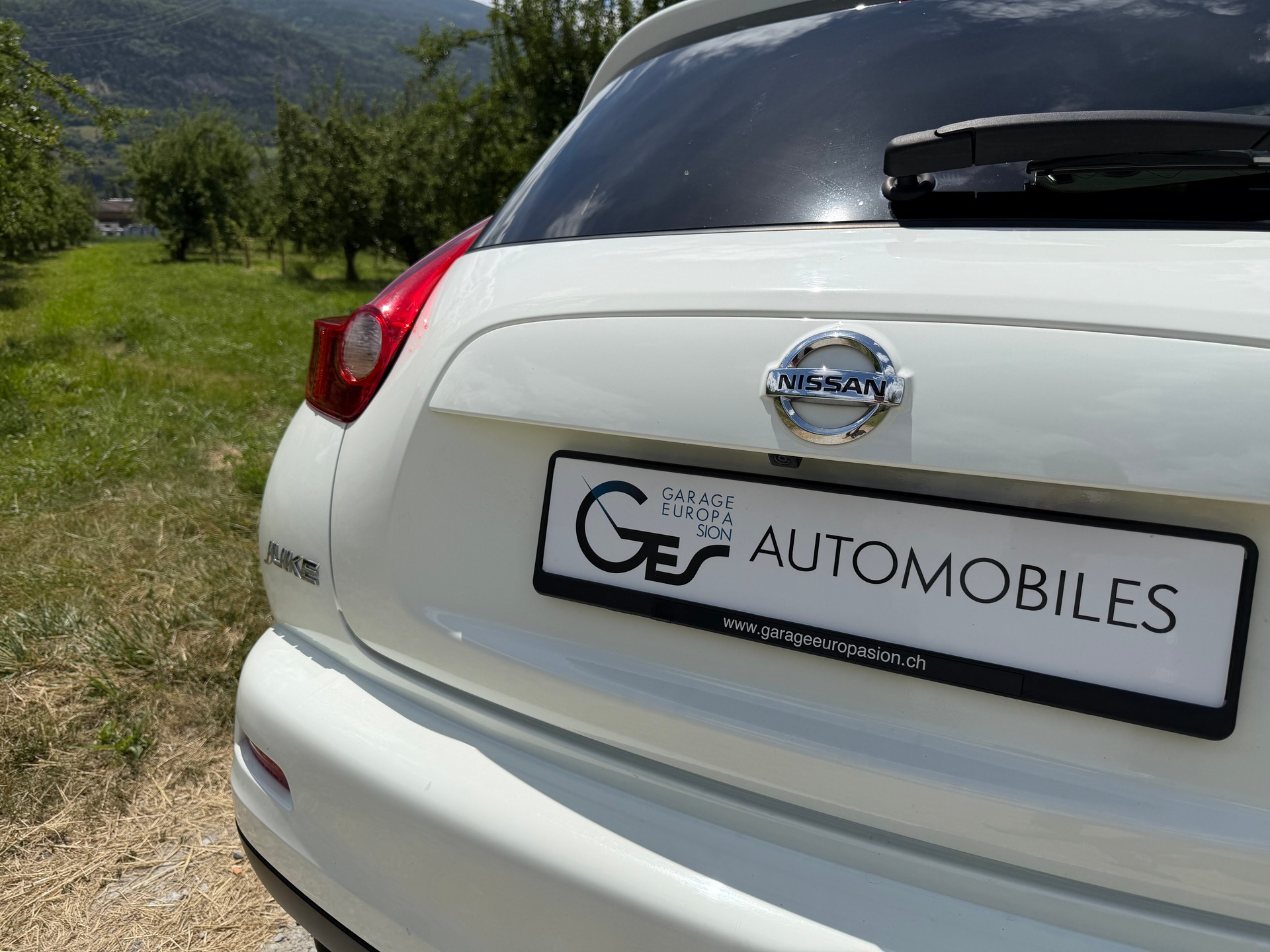 NISSAN Juke 1.6 DIG-T tekna 4x4 Xtronic M-CVT-image-10