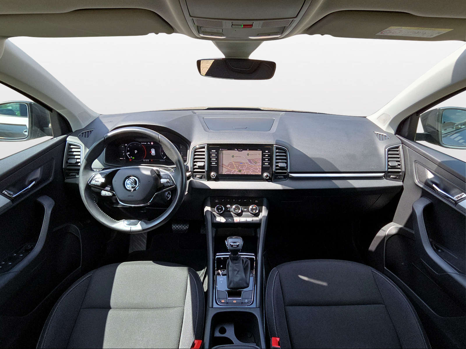 SKODA Karoq 2.0 TDI CR Ambition 4x4 DSG-image-3
