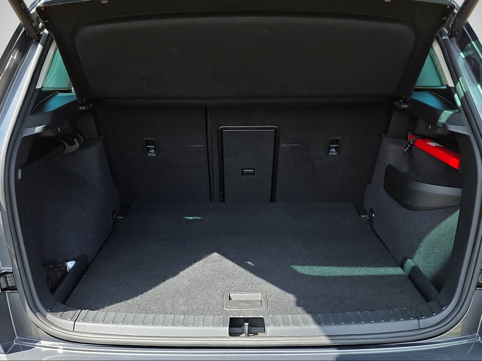 SKODA Karoq 2.0 TDI CR Ambition 4x4 DSG-image-11