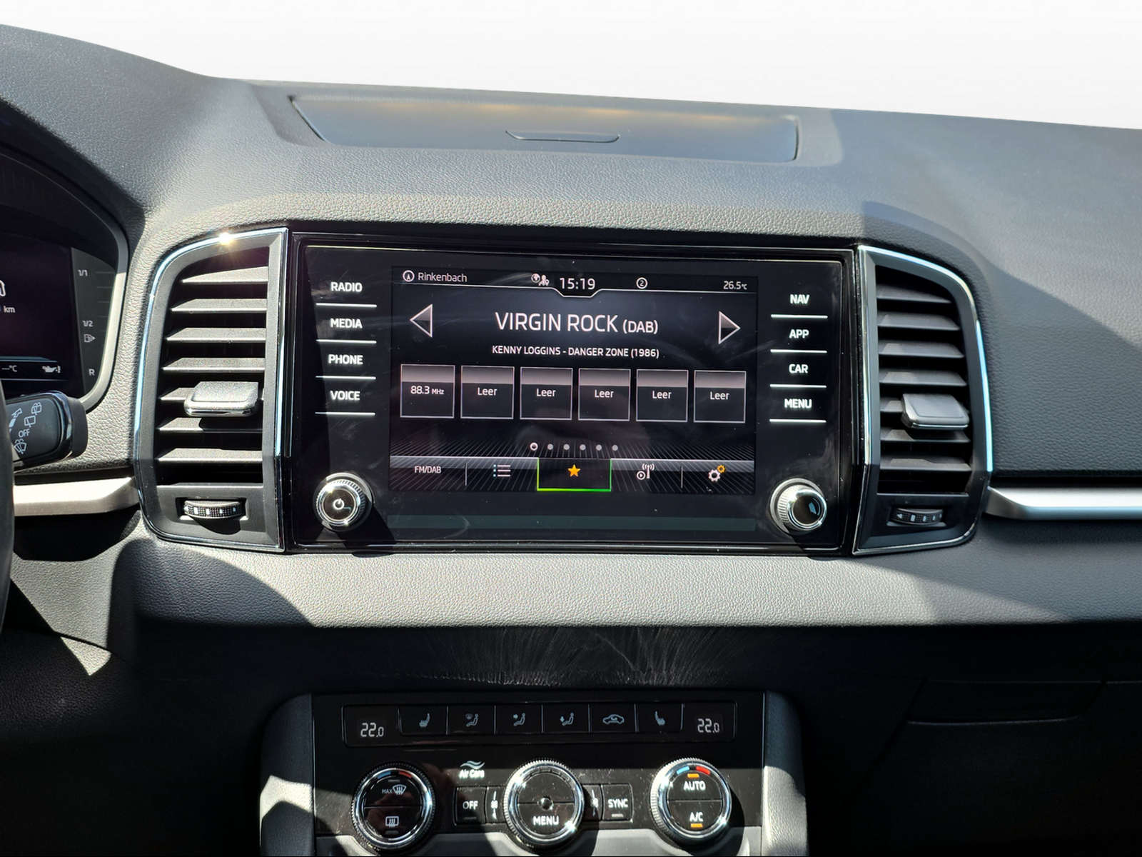 SKODA Karoq 2.0 TDI CR Ambition 4x4 DSG-image-8