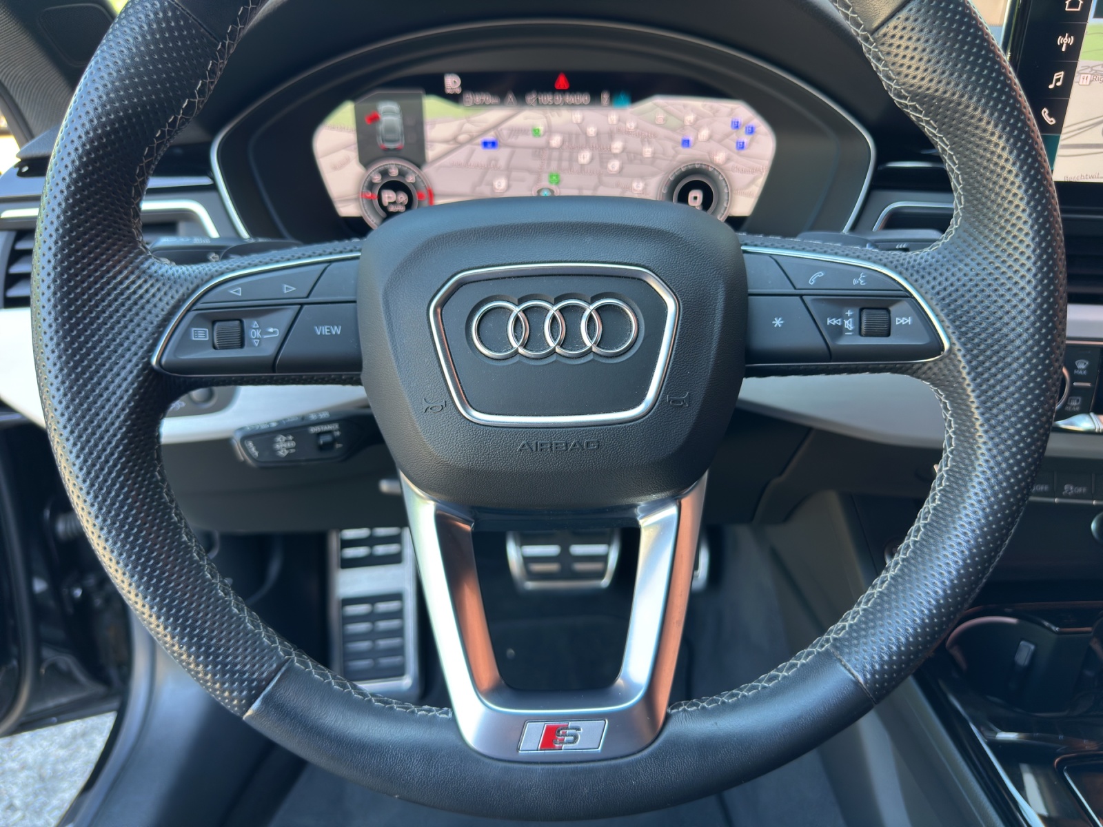AUDI A5 Sportback 40 TDI Attraction quattro S-tronic-image-12