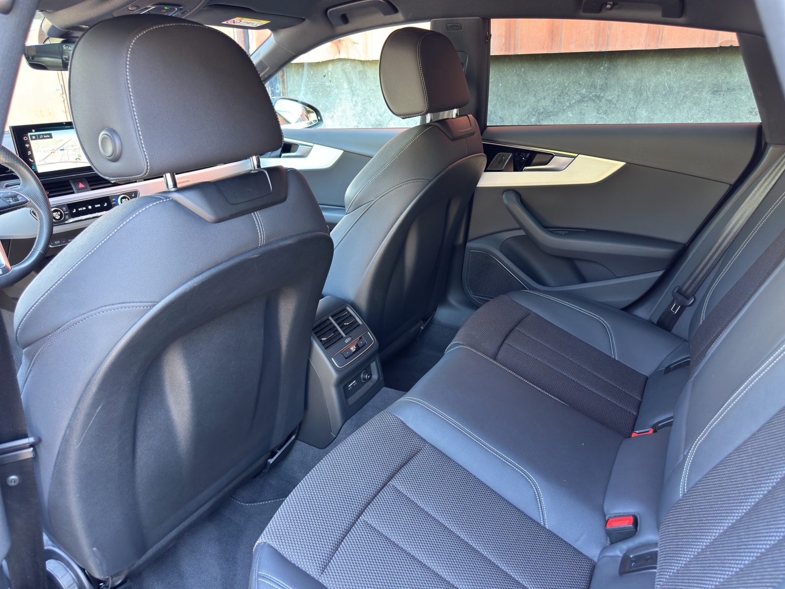 AUDI A5 Sportback 40 TDI Attraction quattro S-tronic-image-18