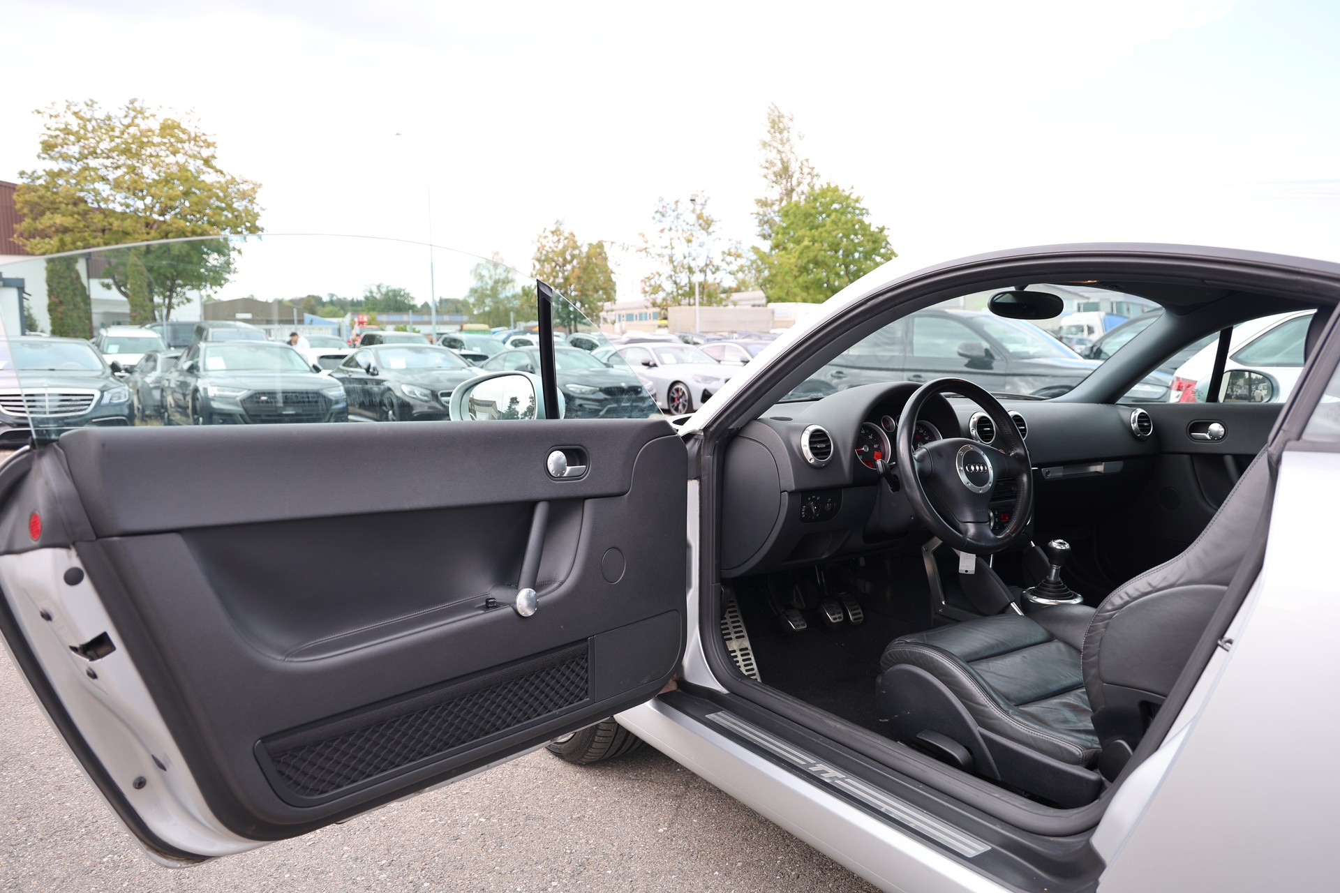 AUDI TT Coupé 1.8 T **frisch ab MFK**-image-4