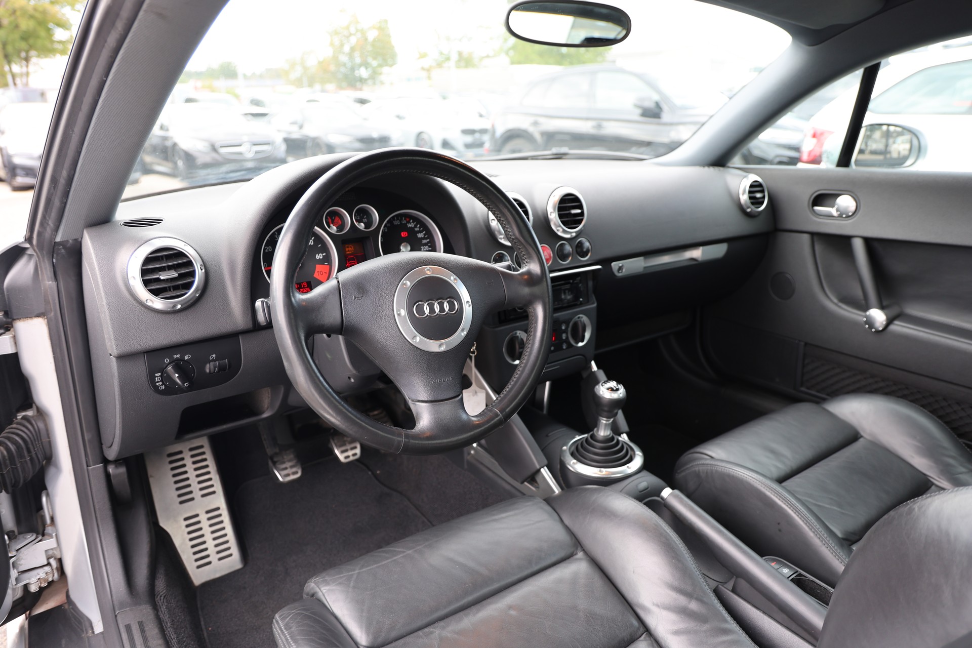 AUDI TT Coupé 1.8 T **frisch ab MFK**-image-7