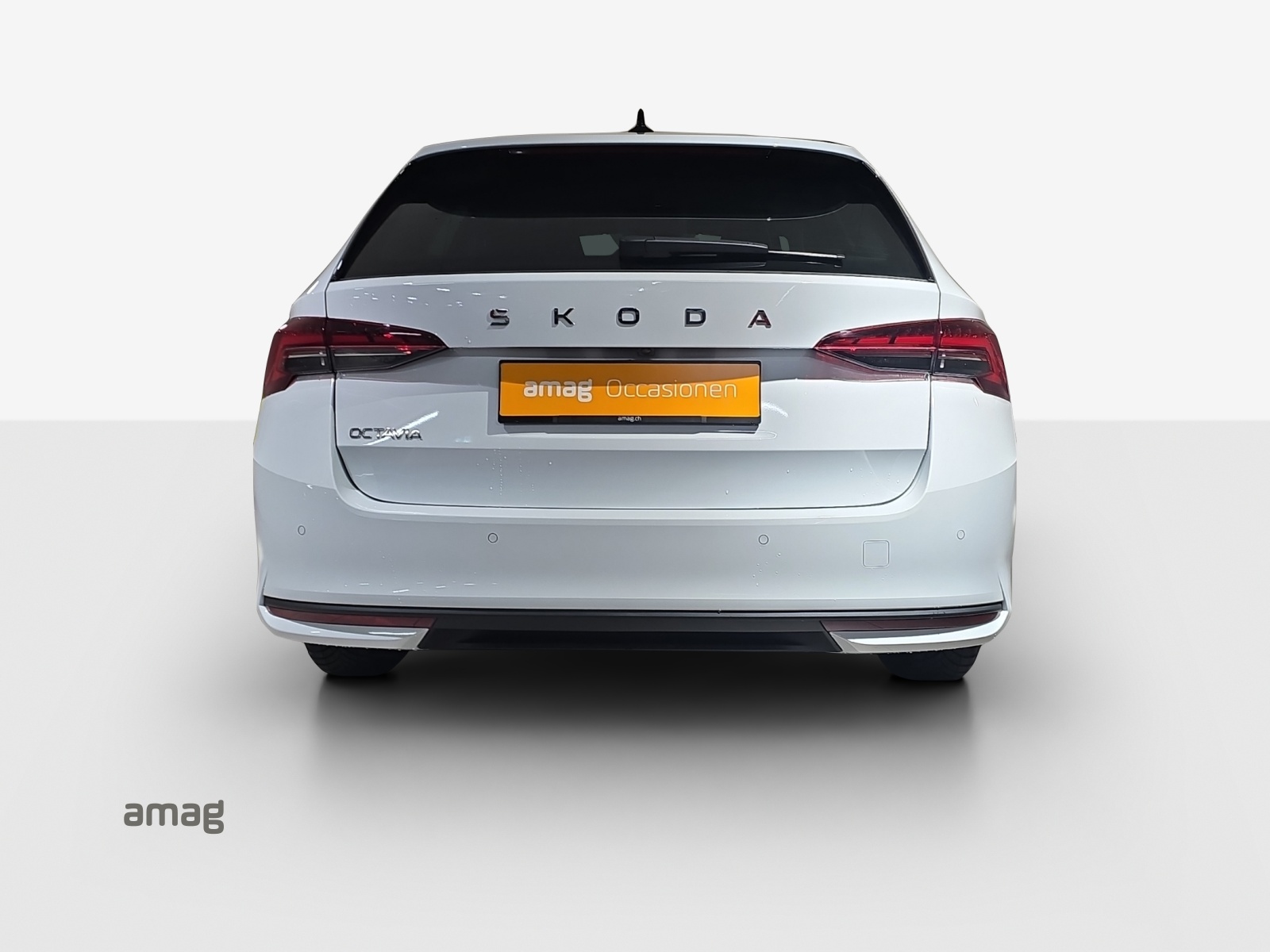 SKODA Octavia Combi 1.5 TSI mHEV DSG Dynamic-image-3