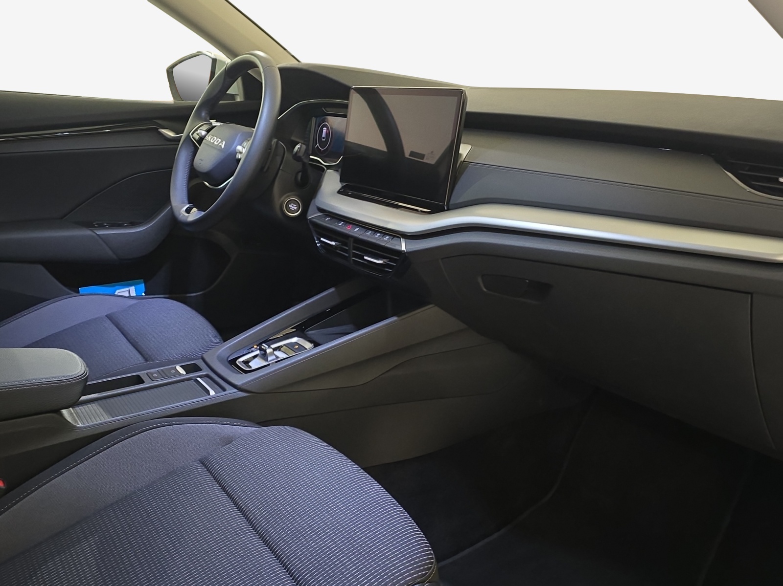 SKODA Octavia Combi 1.5 TSI mHEV DSG Dynamic-image-14