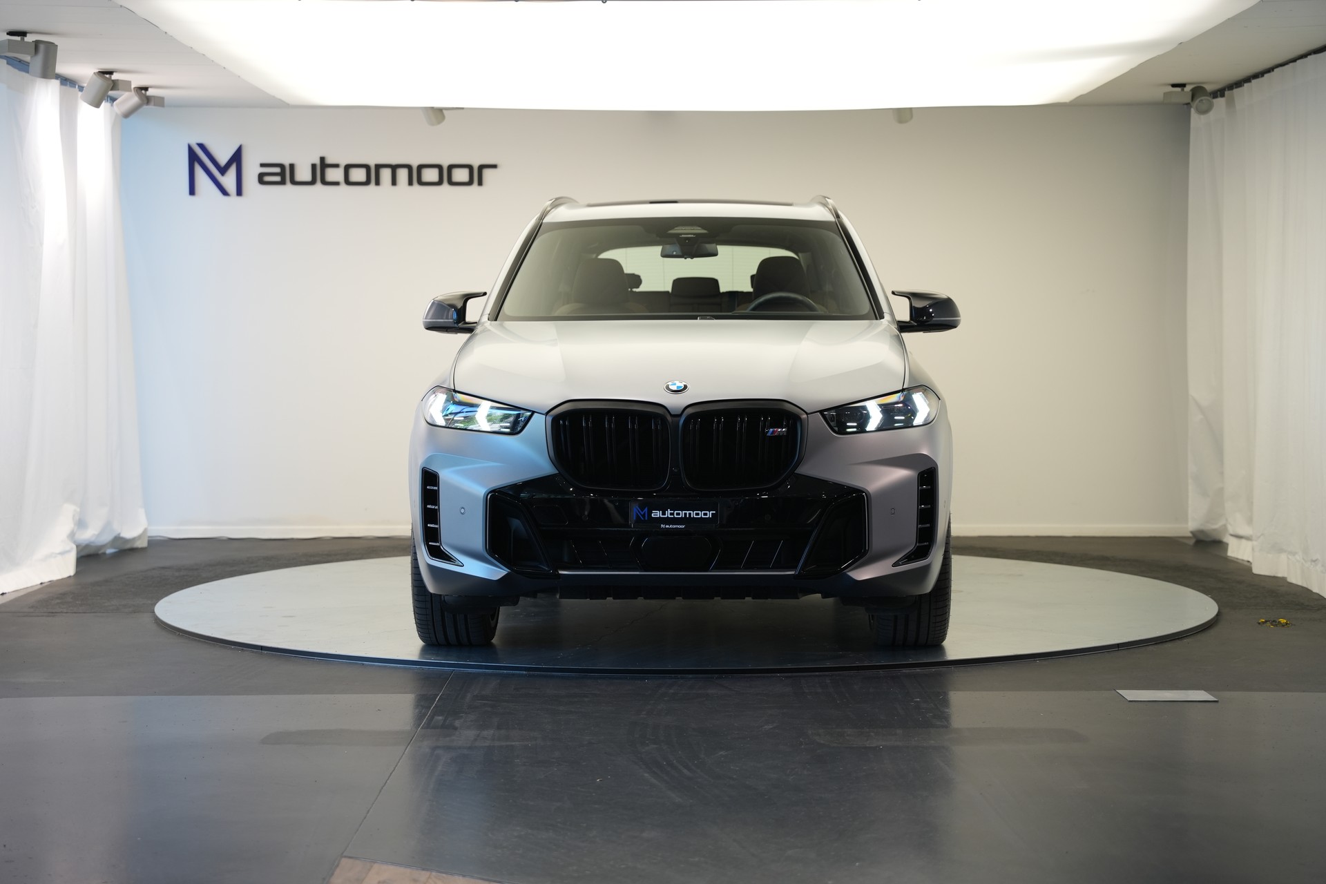 BMW X5 xDrive 48V M60i M Sport Pro Steptronic *Frozen Grey Matt*-image-1