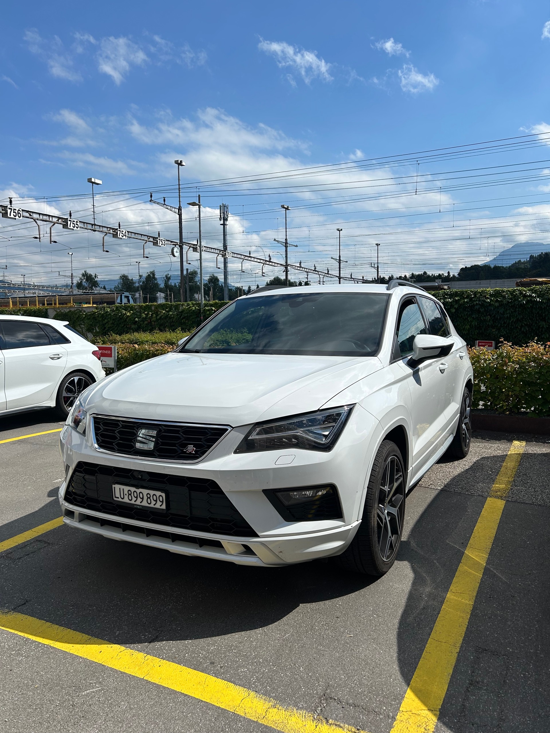 SEAT 2.0 TSI FR 4Drive DSG-image-1