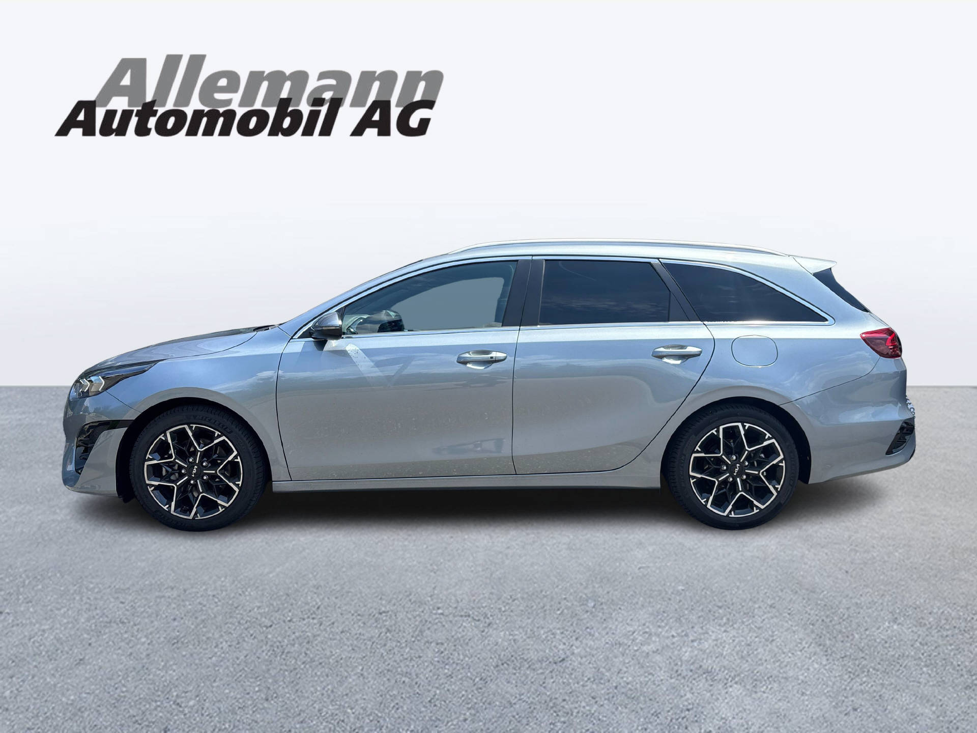 KIA Ceed SW 1.5 T-GDi GT-Line-image-2