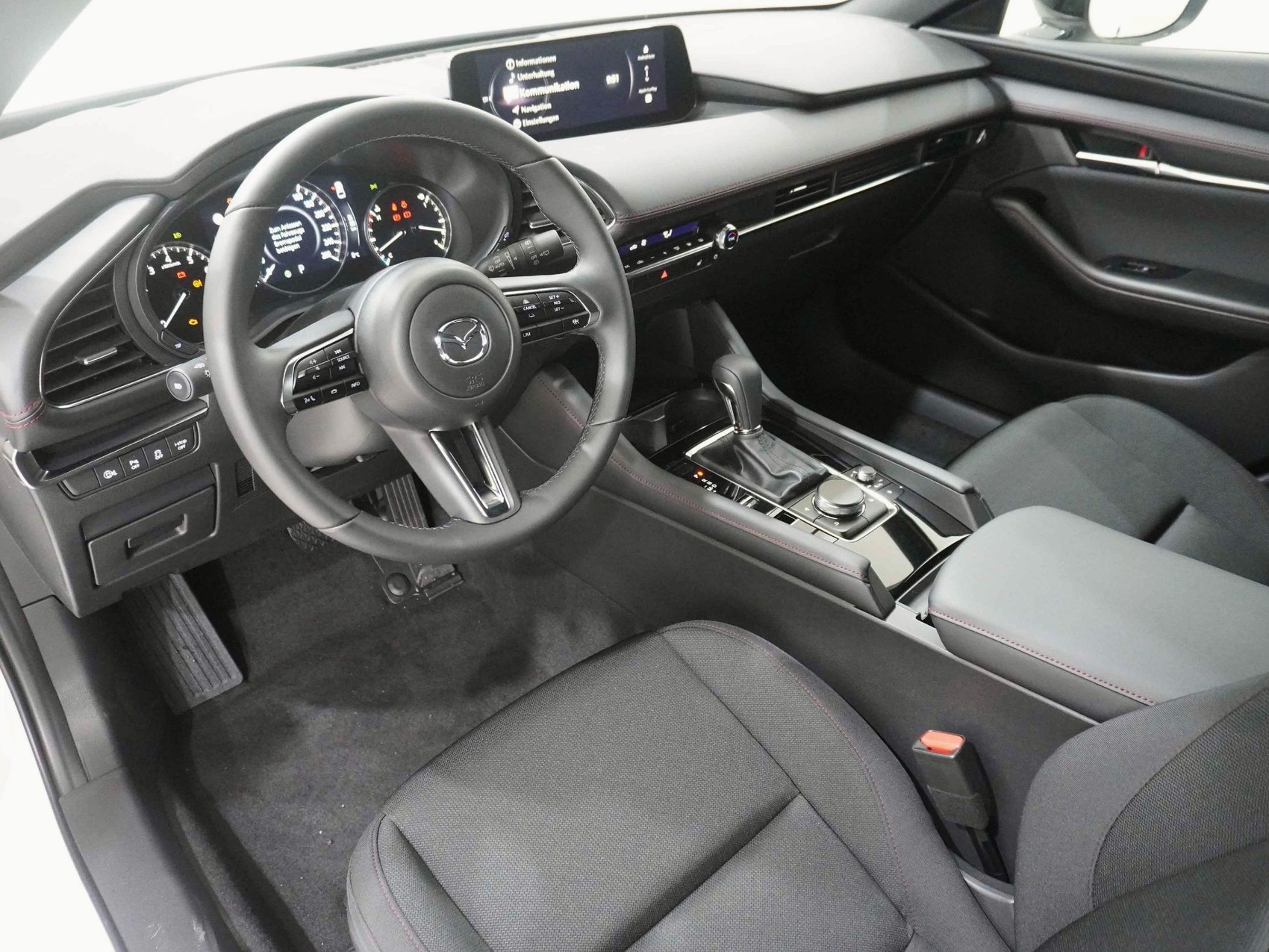 MAZDA 3 Hatchback 2.0 186 Homura-image-7