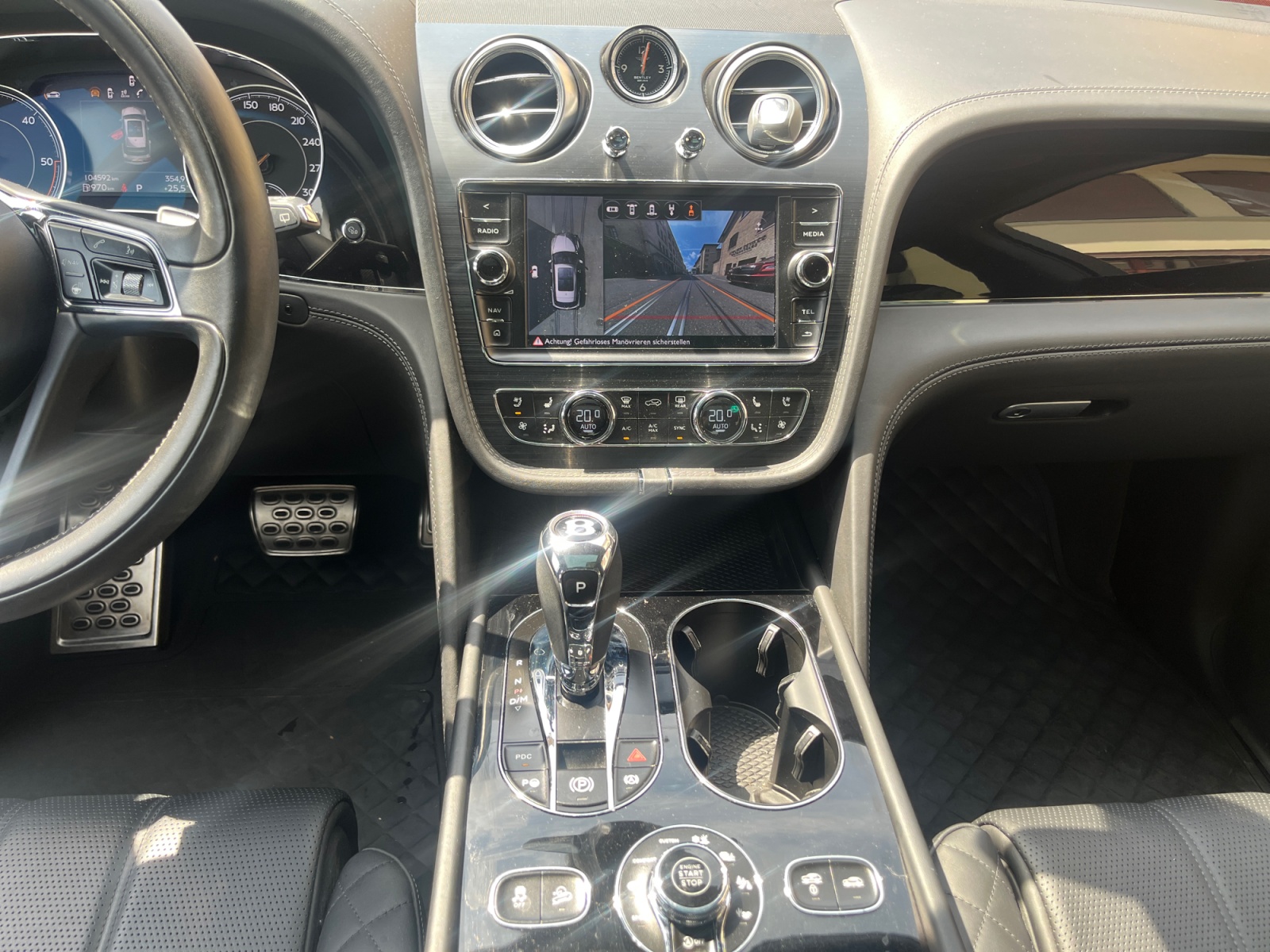 BENTLEY Bentayga V8 Diesel *Mulliner Spec*-image-8