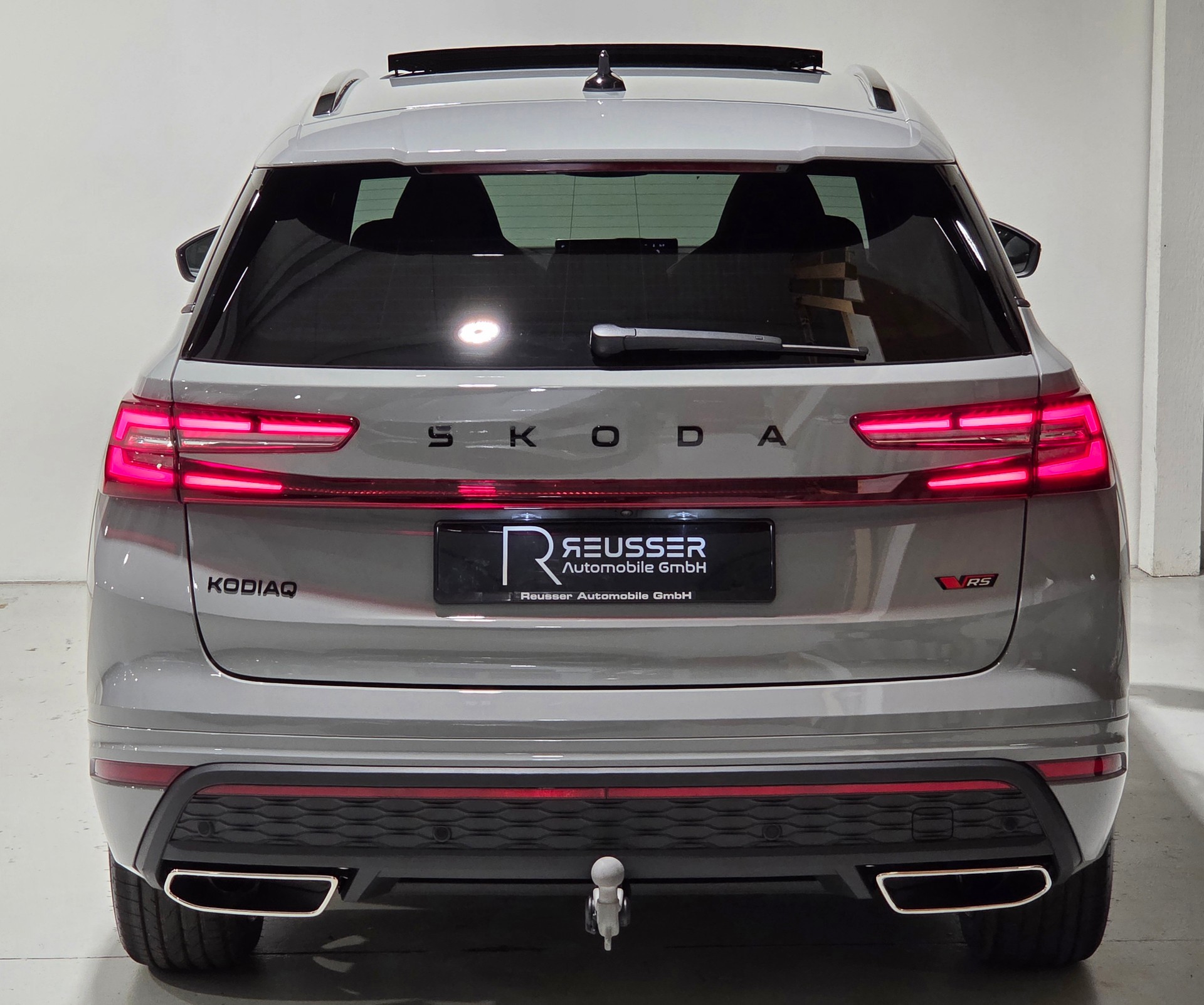 SKODA Kodiaq 2.0 TSI RS 4x4 7-Plätzer-showroom-element-3