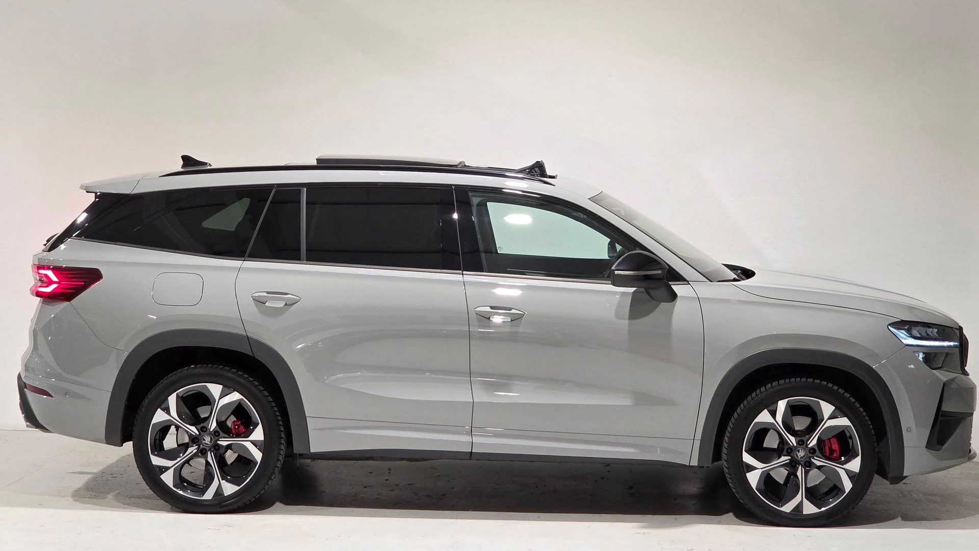 SKODA Kodiaq 2.0 TSI RS 4x4 7-Plätzer-image-22