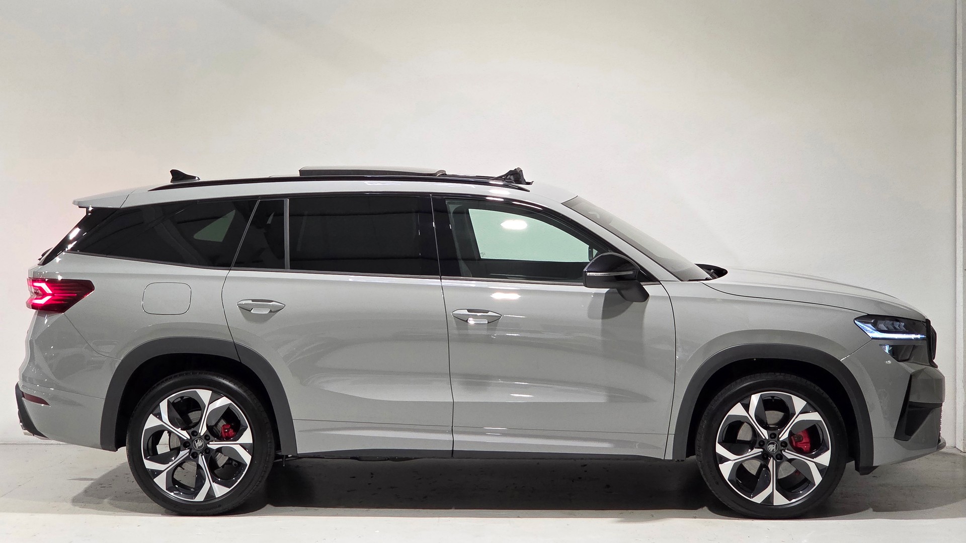 SKODA Kodiaq 2.0 TSI RS 4x4 7-Plätzer-image-28