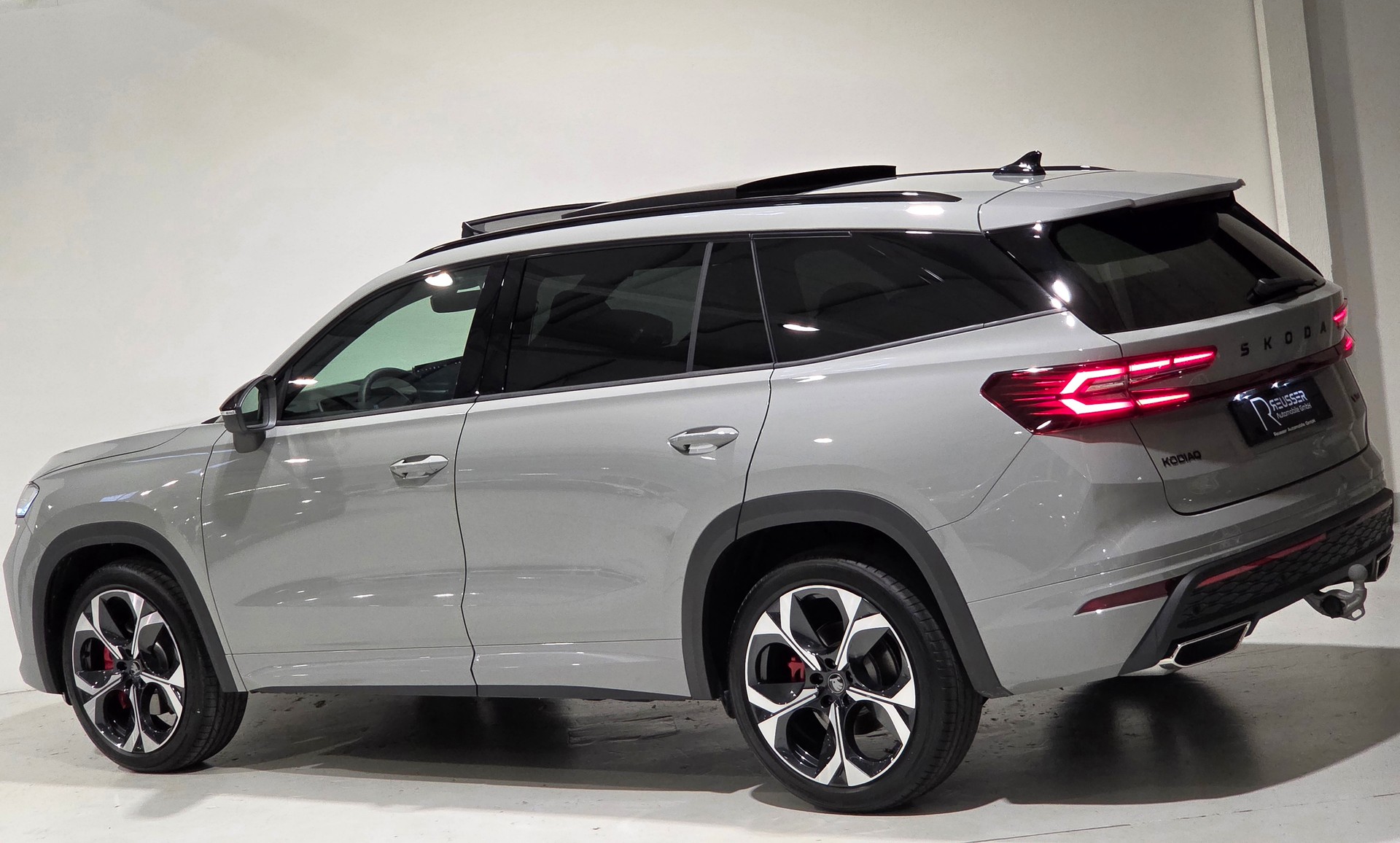 SKODA Kodiaq 2.0 TSI RS 4x4 7-Plätzer-showroom-element-2