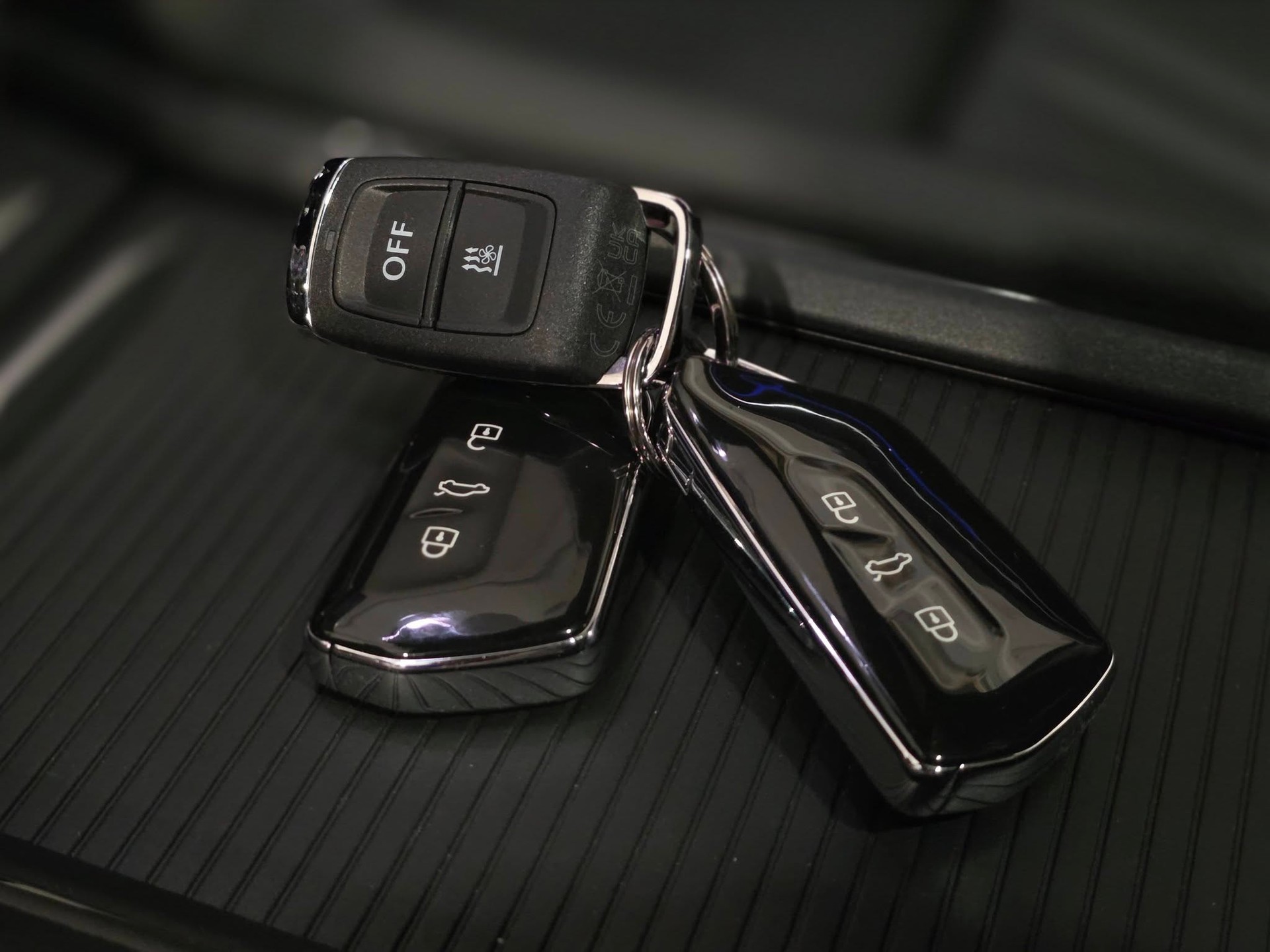 SKODA Kodiaq 2.0 TSI RS 4x4 7-Plätzer-image-15