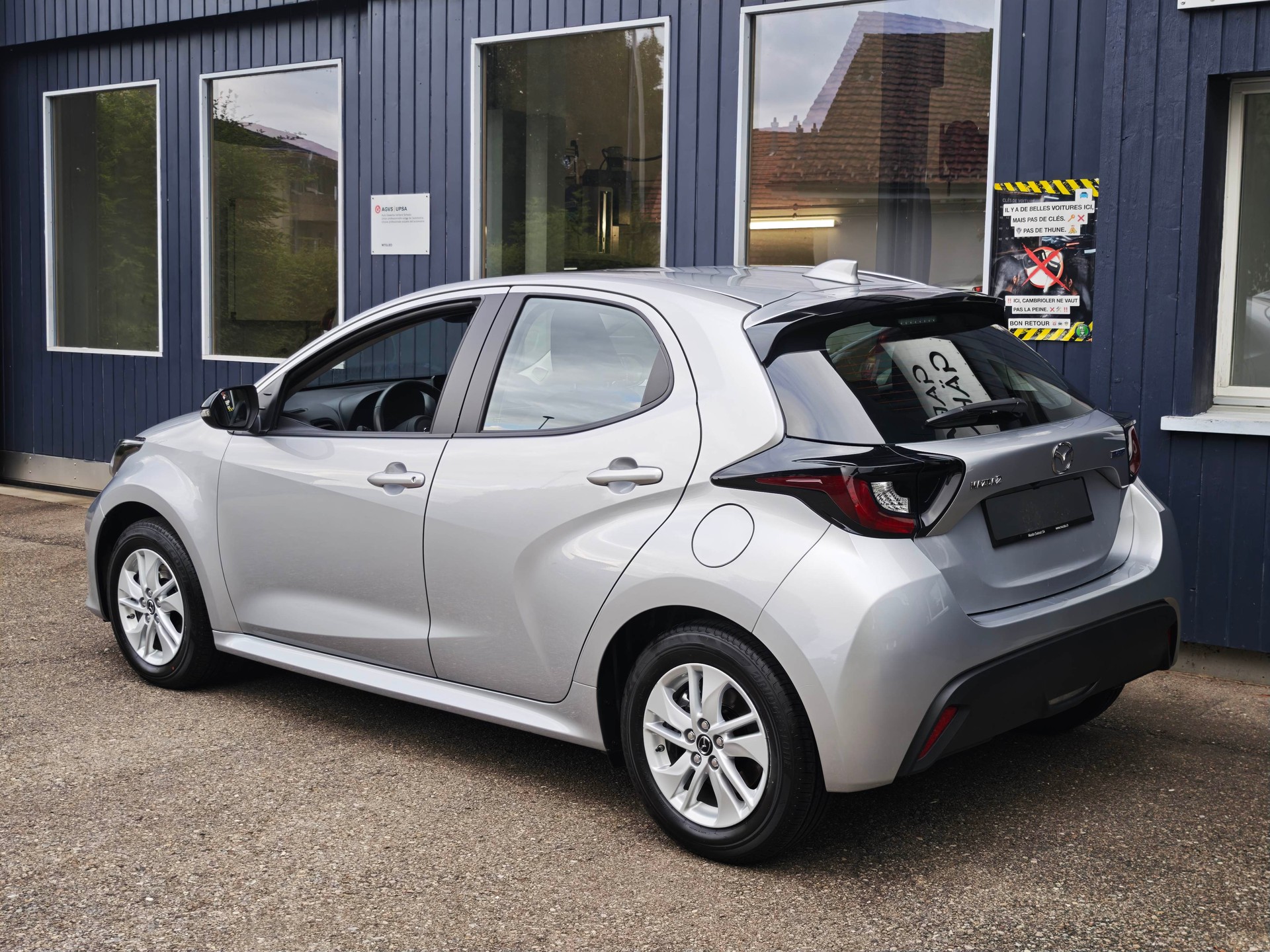 MAZDA 1.5 Hybrid Center -LIne-image-2