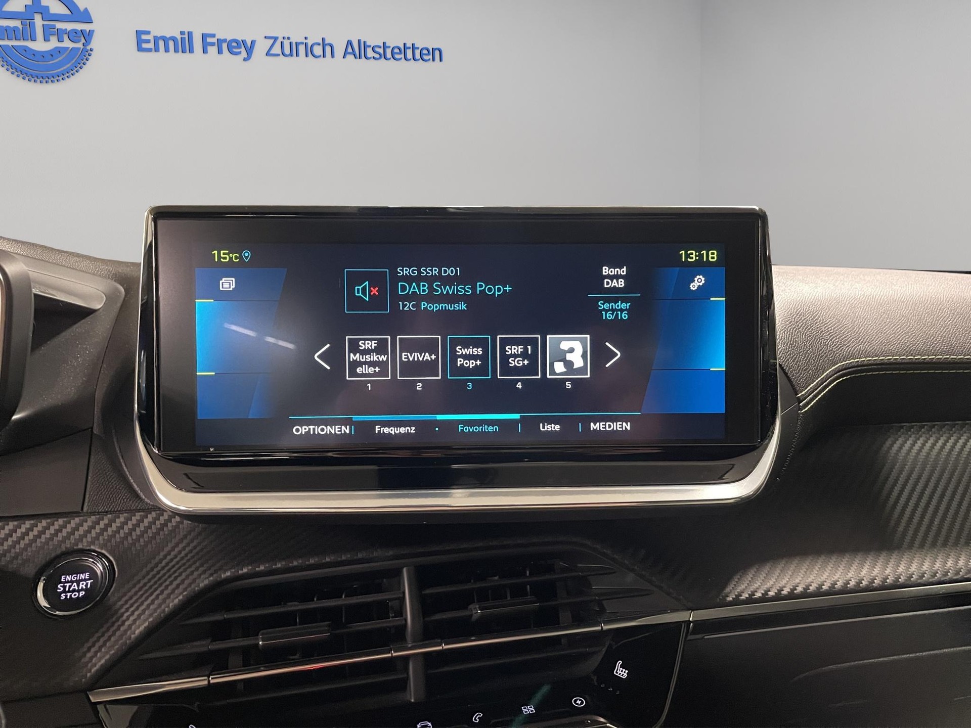 PEUGEOT 2008 e-Business-image-8