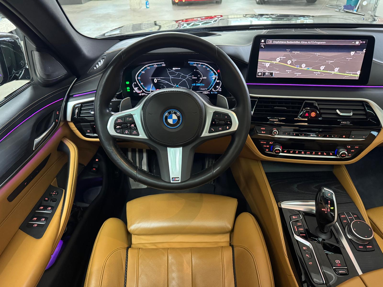 BMW 545e xDrive M Sport Pro Steptronic-image-9
