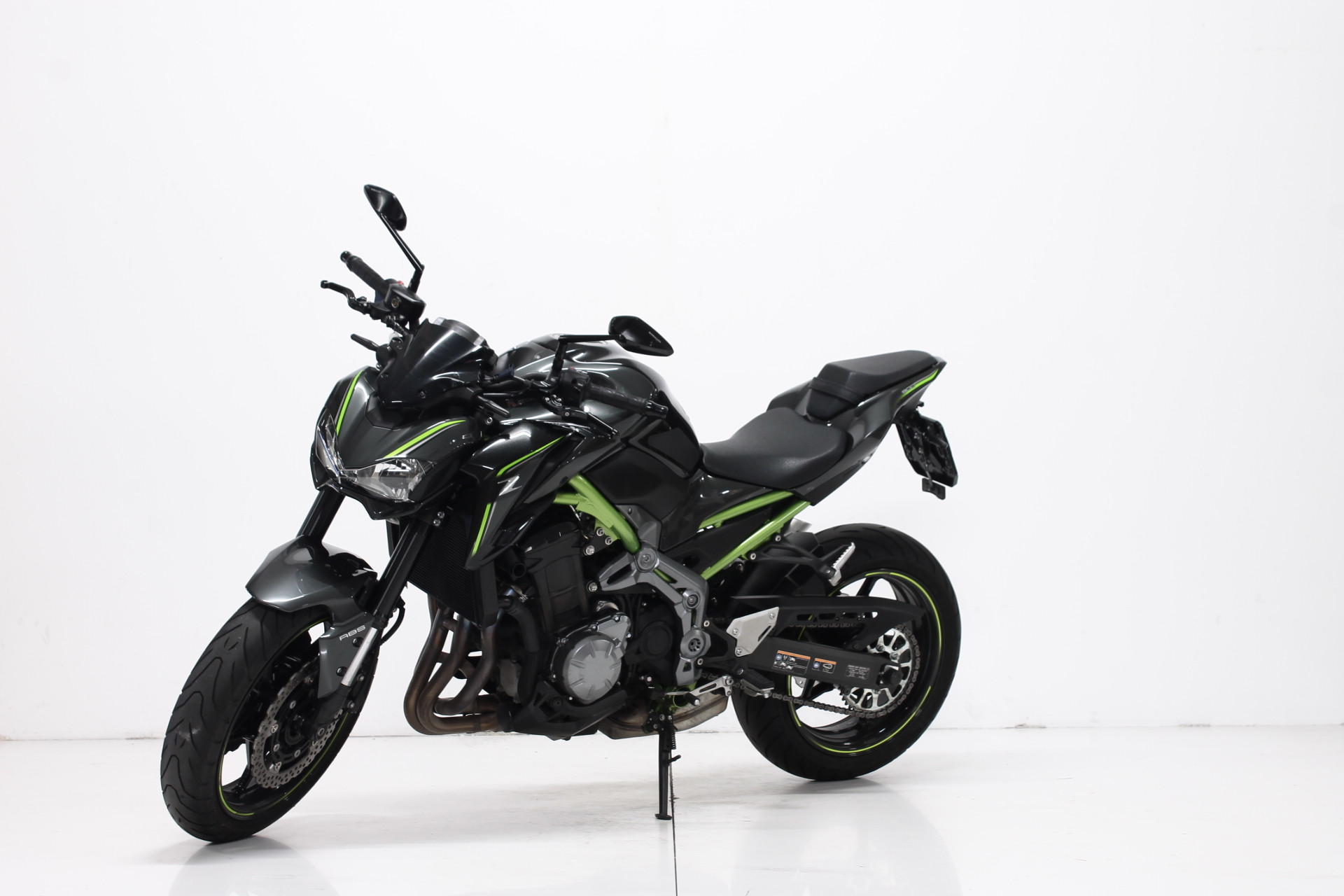 KAWASAKI Z 900-showroom-element-3