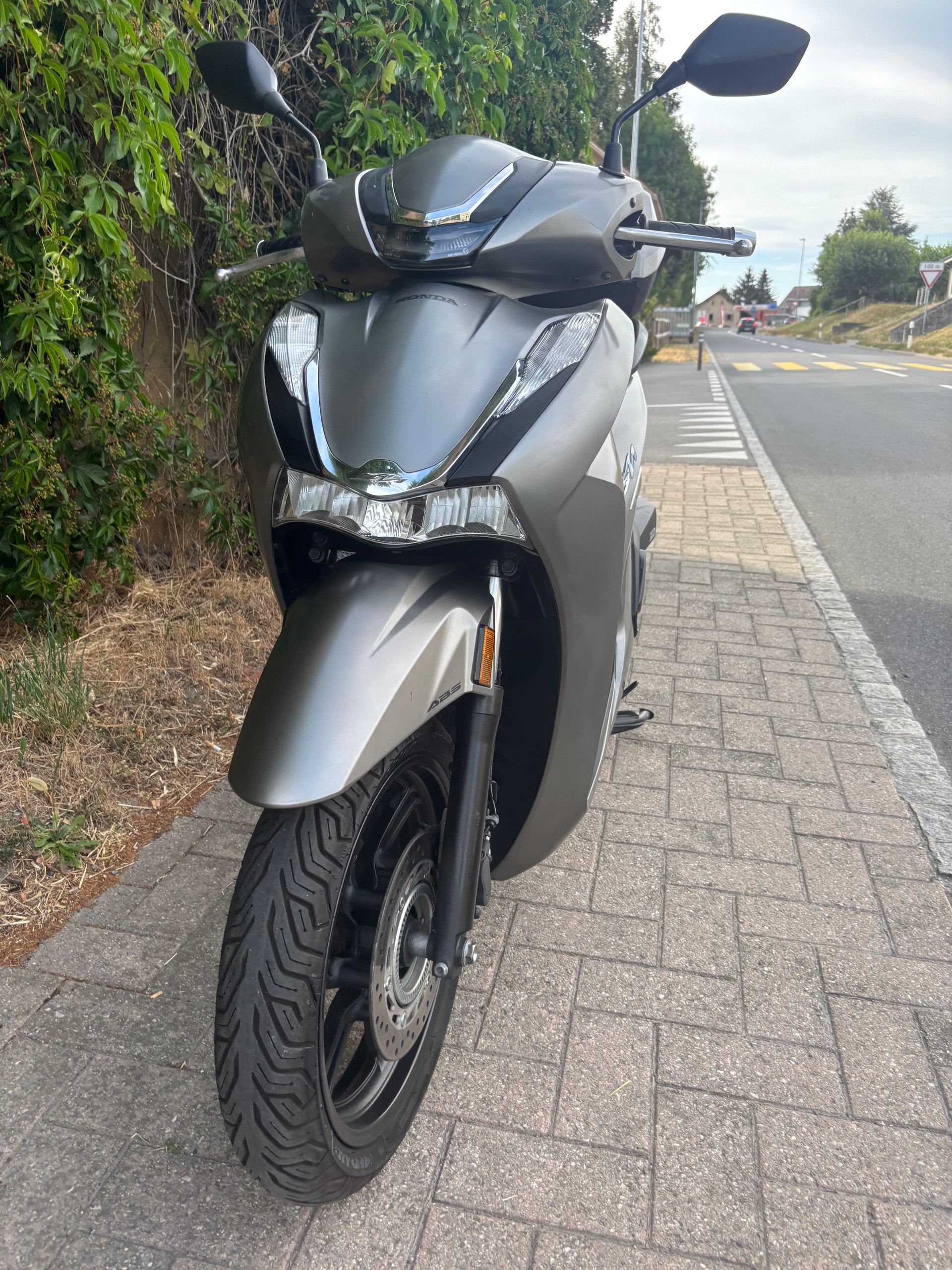 HONDA SH 350-image-4