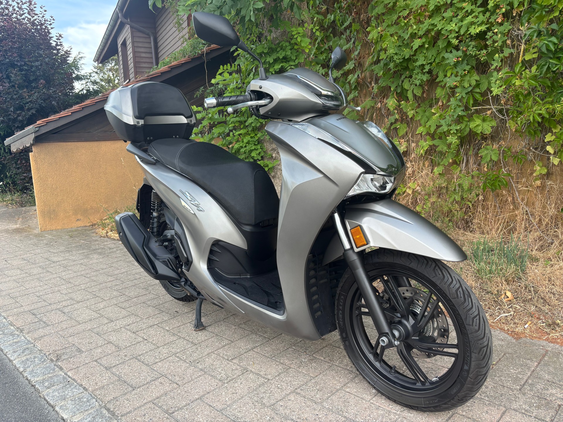 HONDA SH 350-image-2