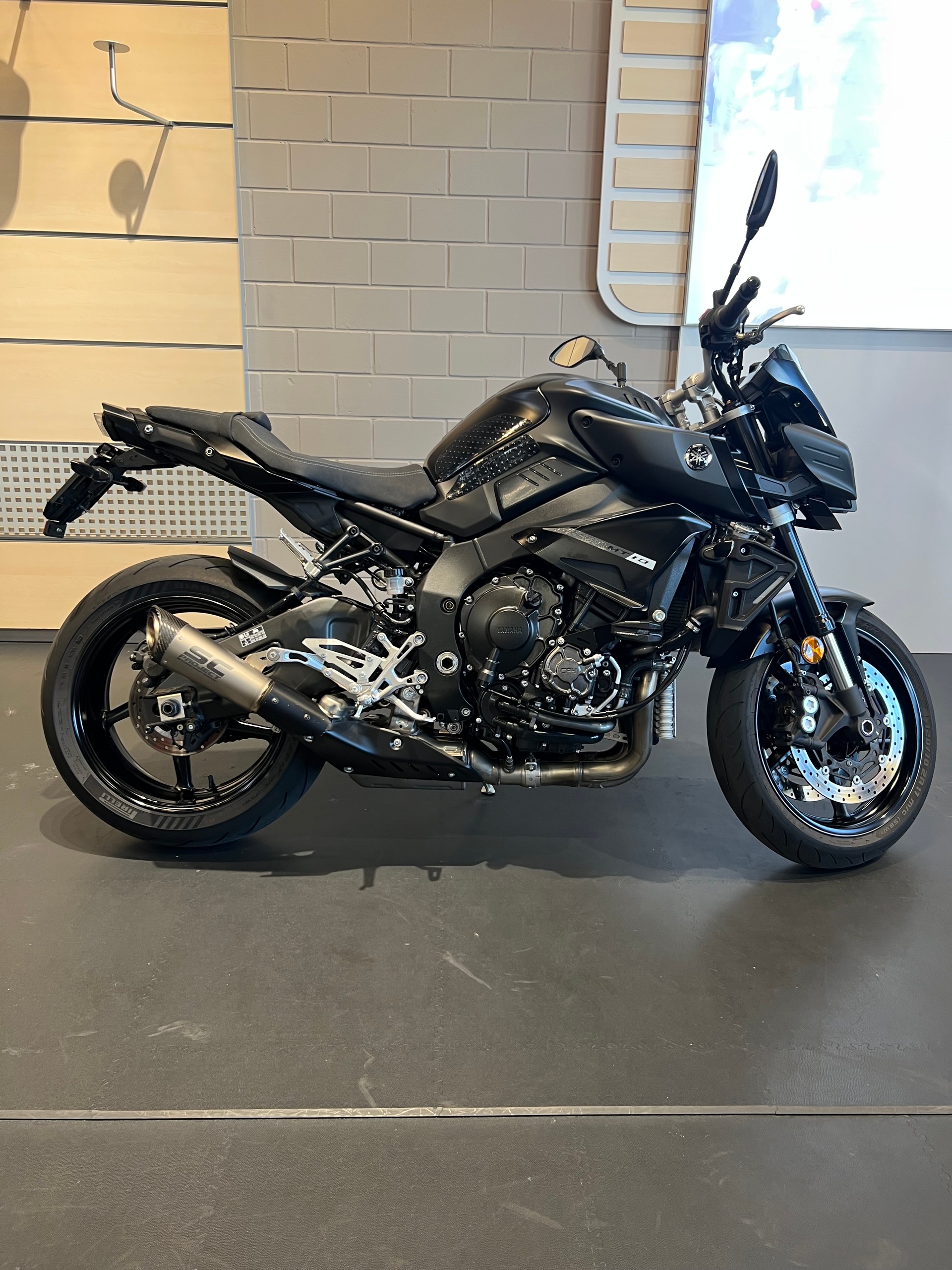 YAMAHA MT-10 ABS