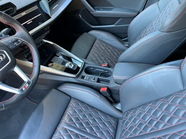 AUDI S3 Sportback 2.0 TFSI quattro S-tronic-image-18