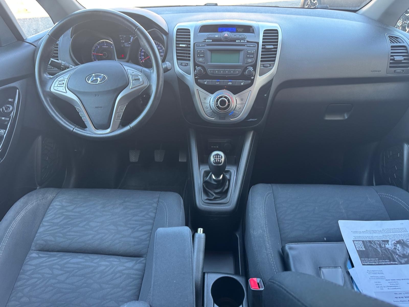 HYUNDAI iX20 1.6 CRDi Vertex-image-9