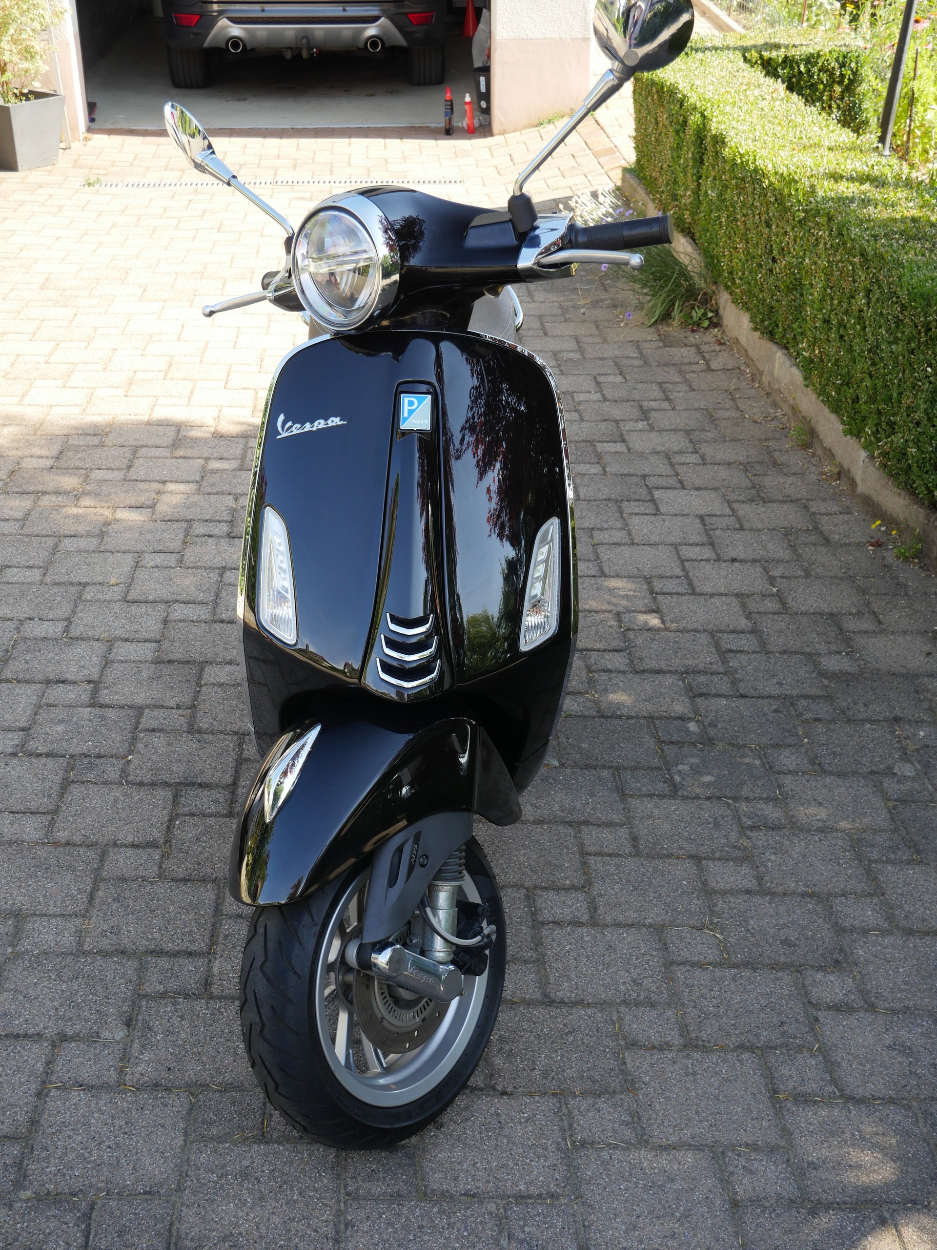 PIAGGIO Vespa 125 Primavera-image-1