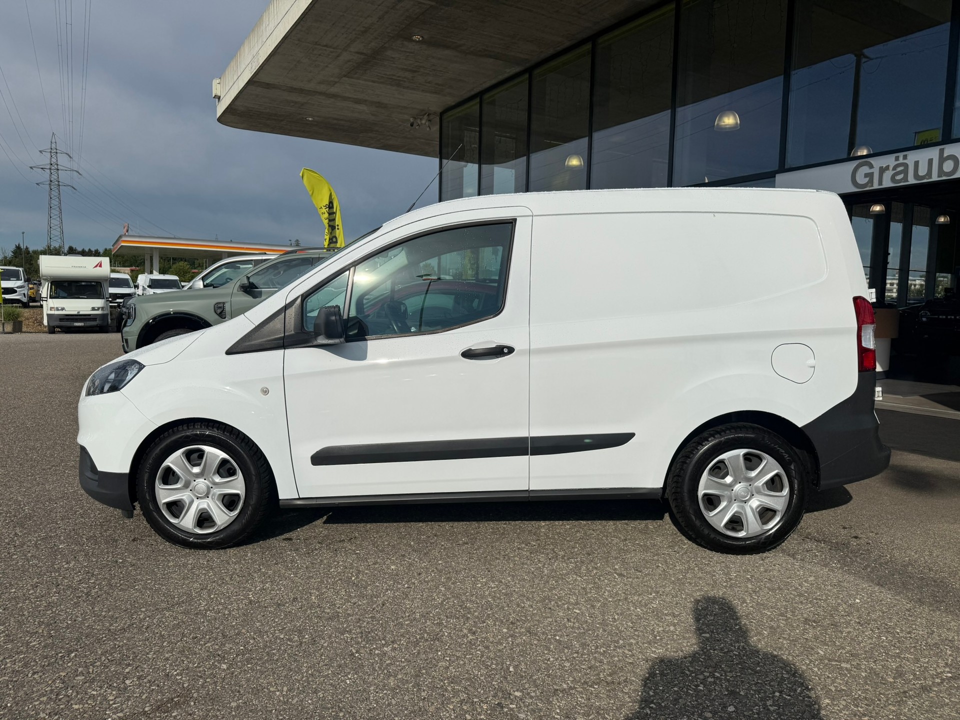 FORD Transit Courier Van 1.0 EcoBoost Trend-image-3