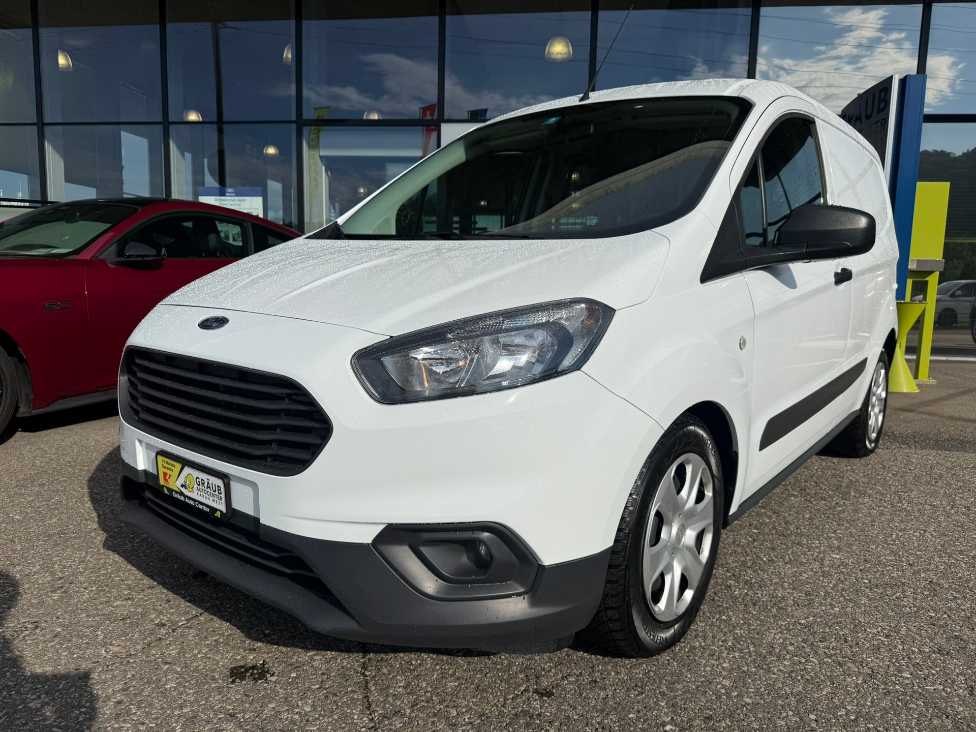 FORD Transit Courier Van 1.0 EcoBoost Trend-image-0