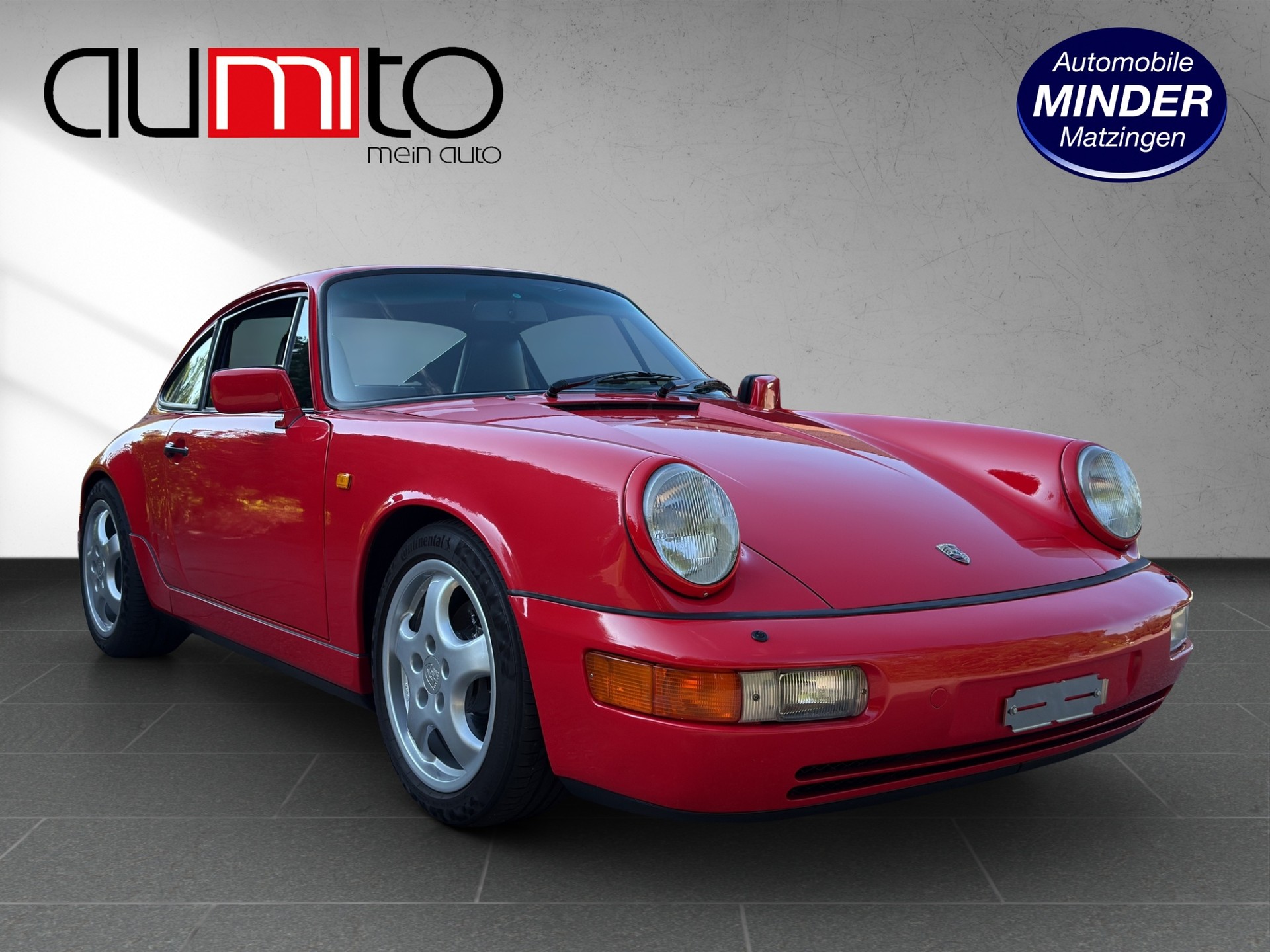 PORSCHE 911 Carrera 4