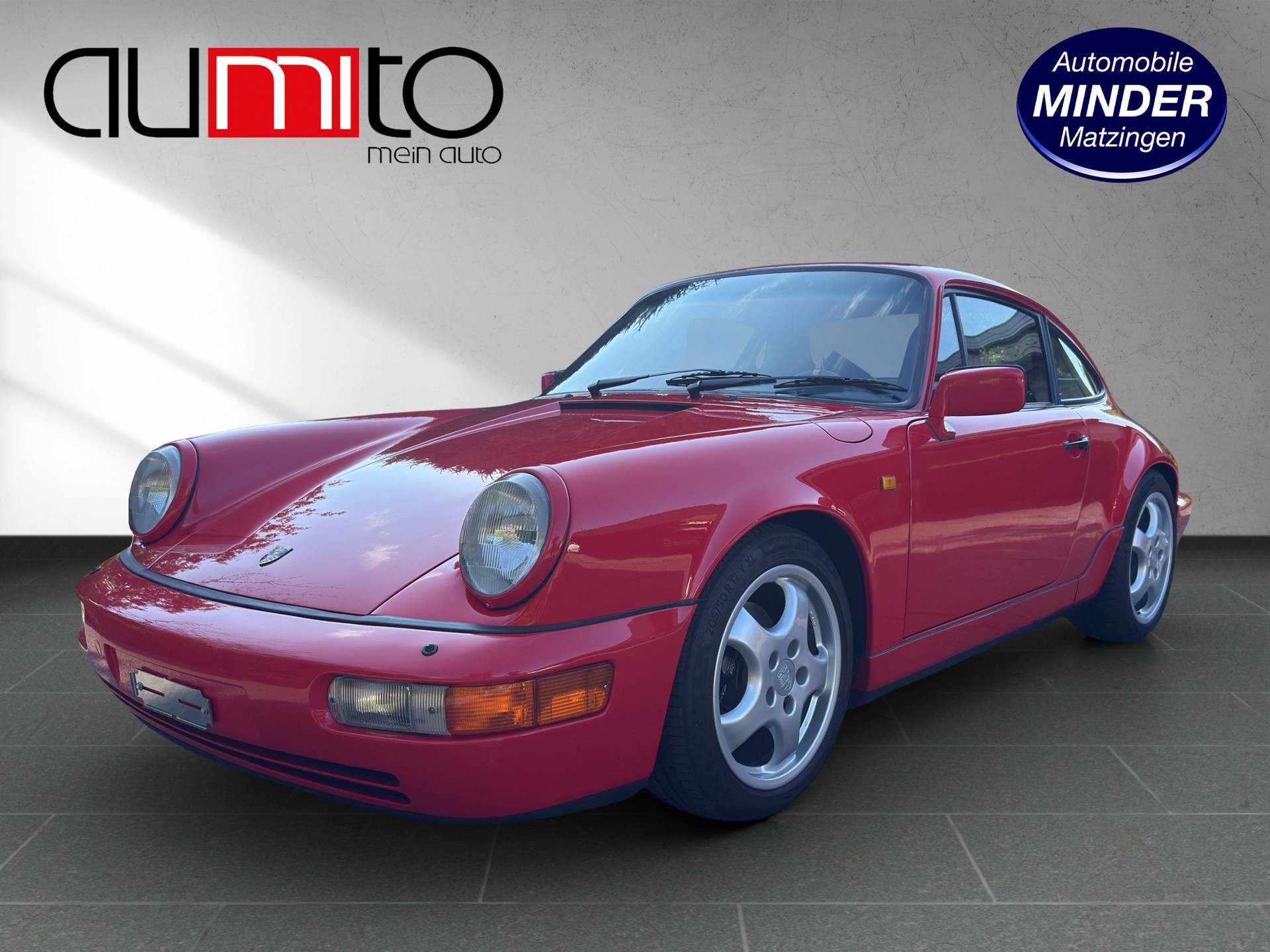 PORSCHE 911 Carrera 4-image-10