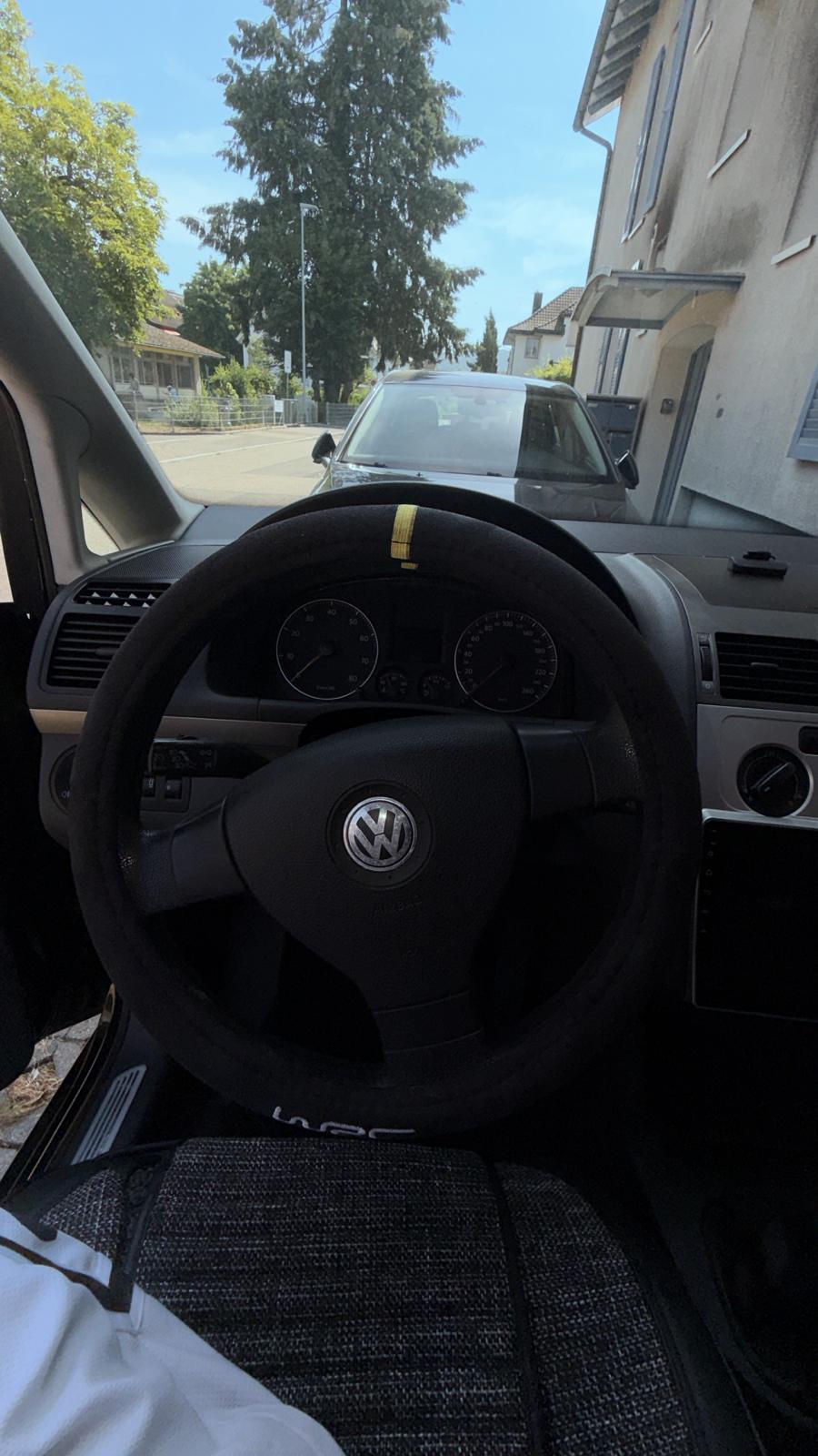 VW Touran 1.4 TSI Trendline-image-8