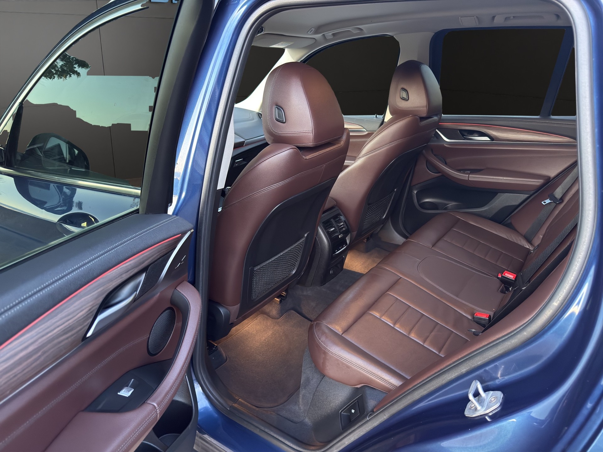 BMW X3 xDrive 20d Individual Luxury Line Steptronic-image-11