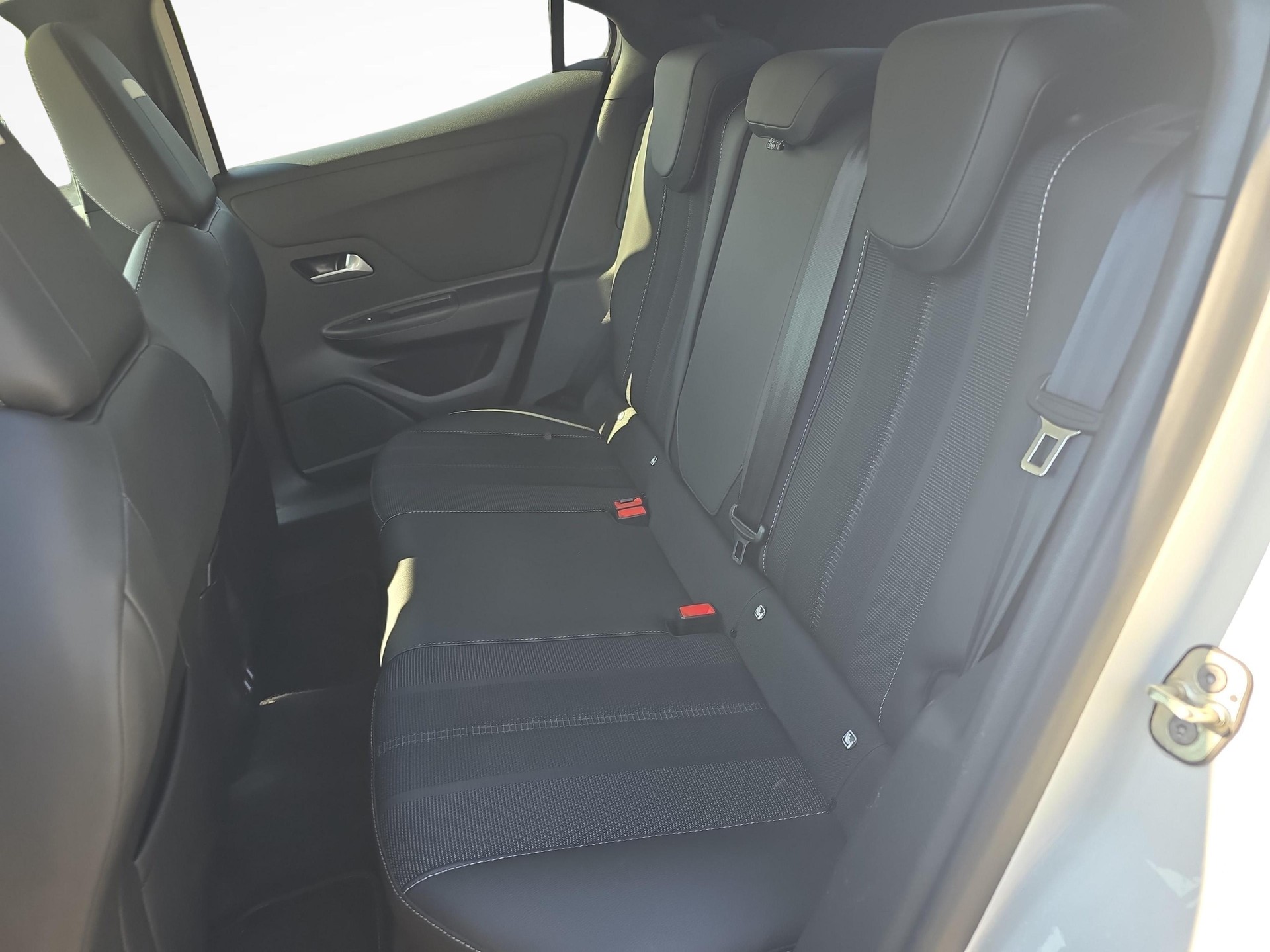 OPEL Mokka 1.2 T Elegance / ab 3,99% Leasing bei Abschluss einer Protect Autoversicherung-image-10
