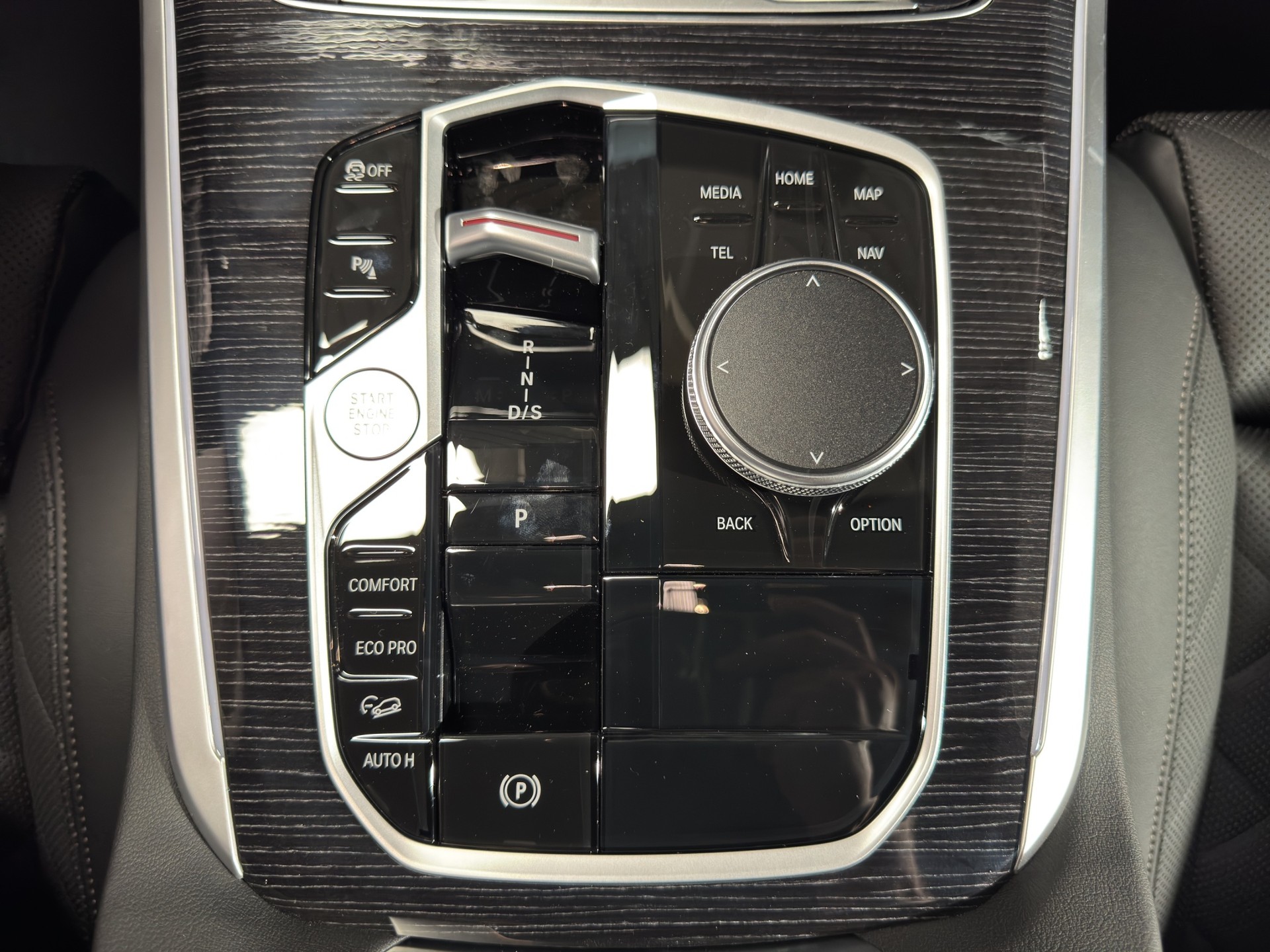 BMW X5 30d xDrive SAG-image-10