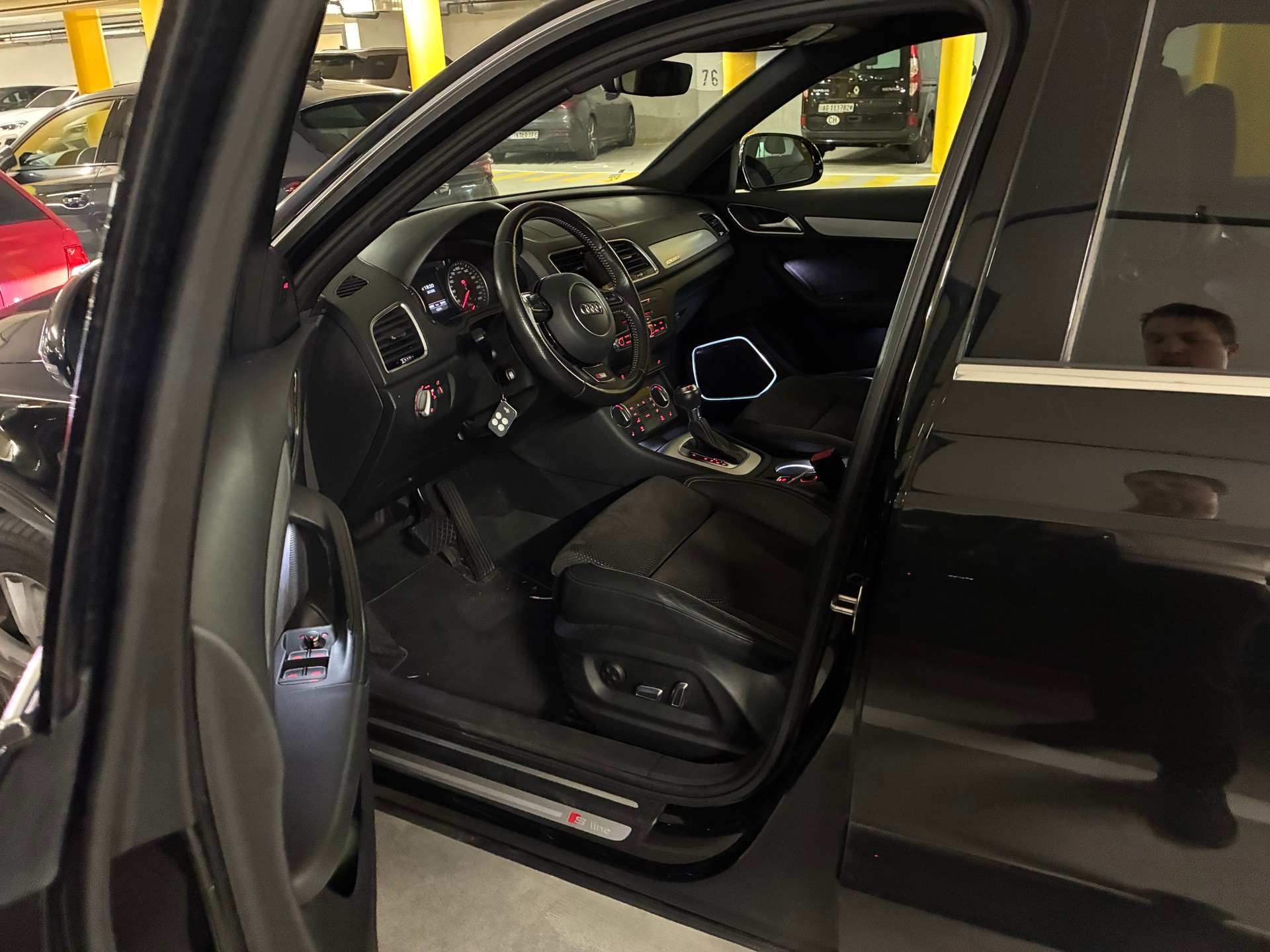 AUDI 2.0 TFSI quattro S-Tronic-image-2