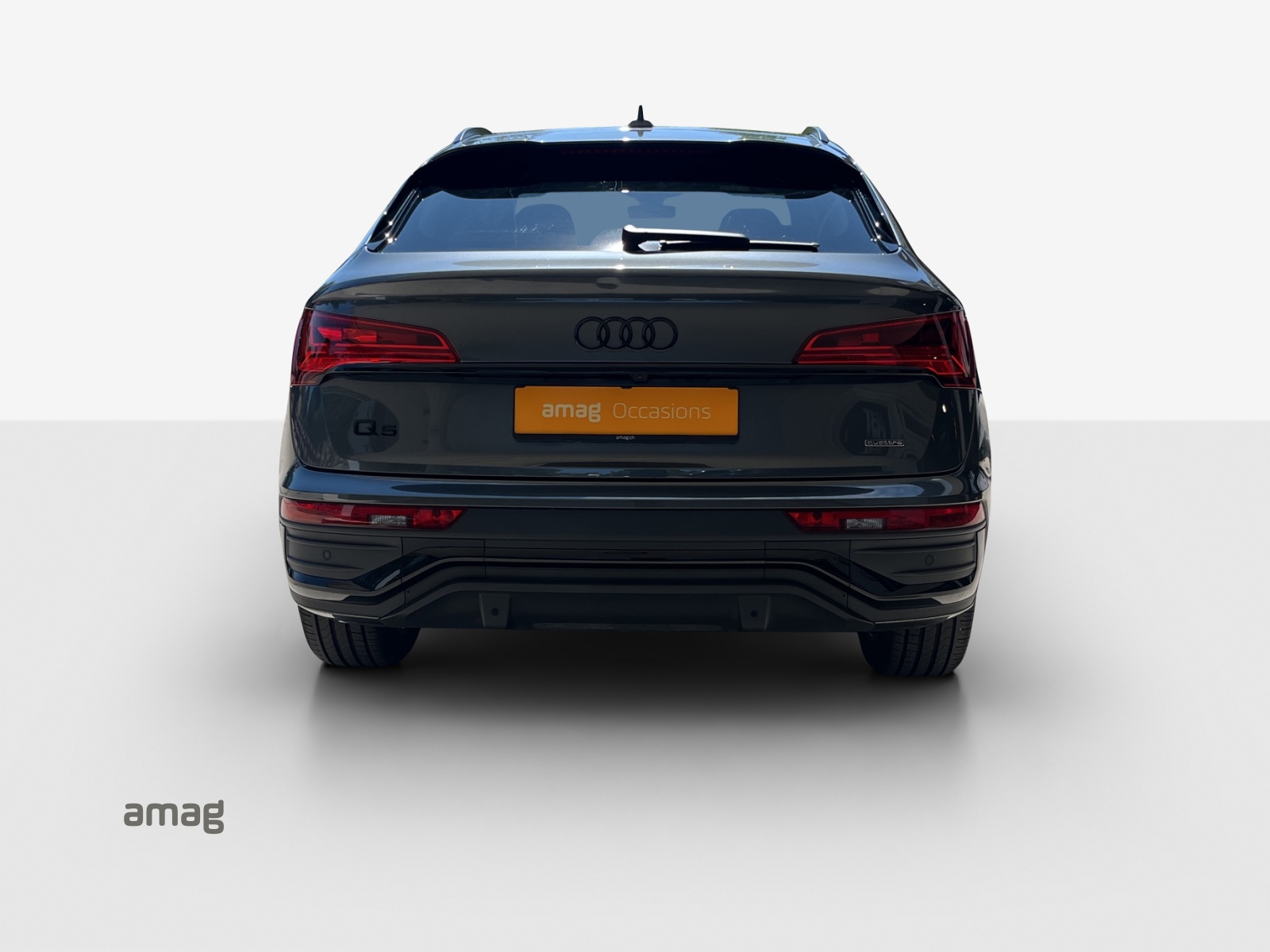 AUDI Q5 Sportback 40 TDI Blackedition quattro S-tronic-image-3