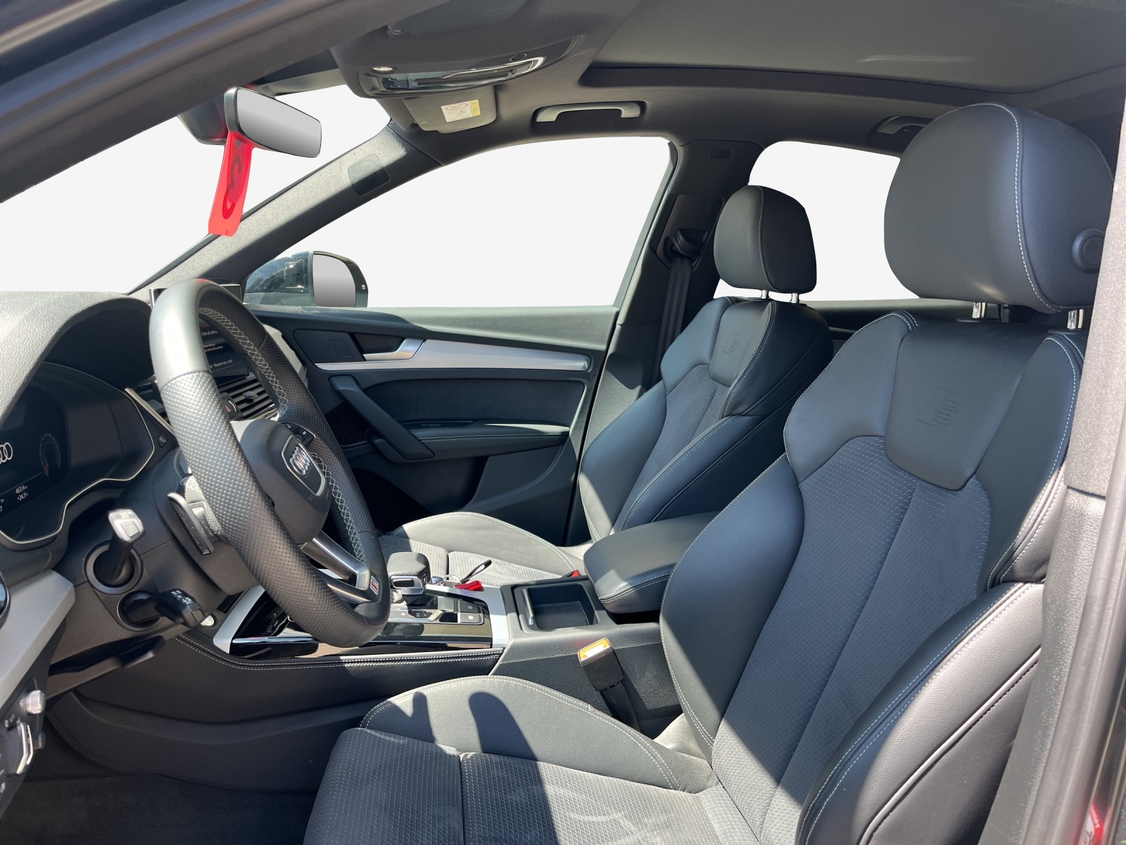 AUDI Q5 Sportback 40 TDI Blackedition quattro S-tronic-image-7